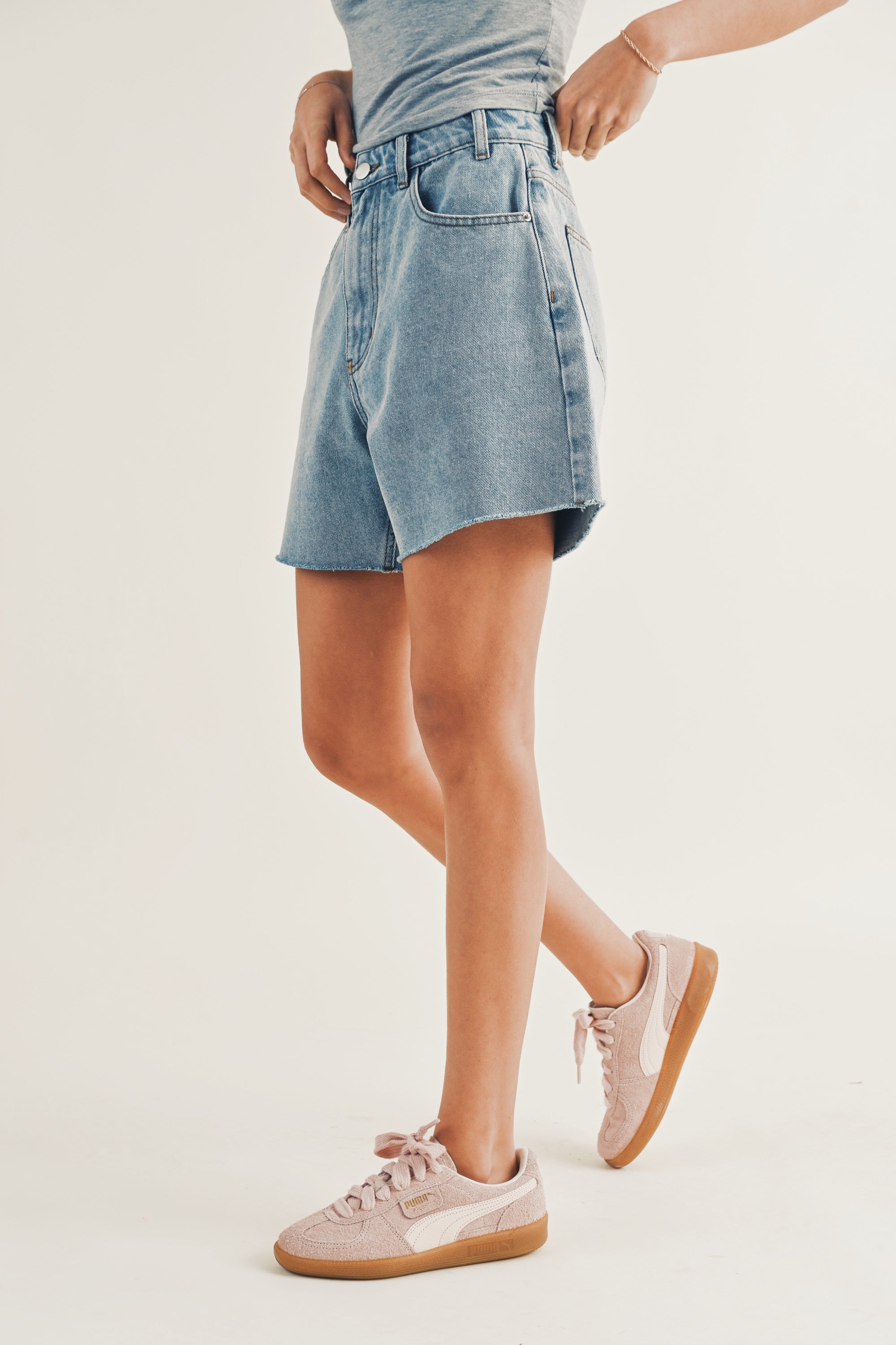 Bridget Raw Hem Denim Shorts - alldeserved.com