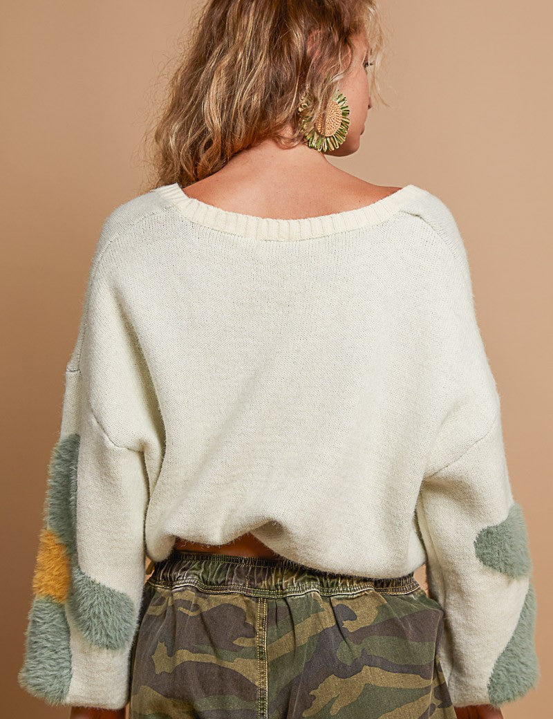 Fuzzy Floral Crop Sweater - alldeserved.com