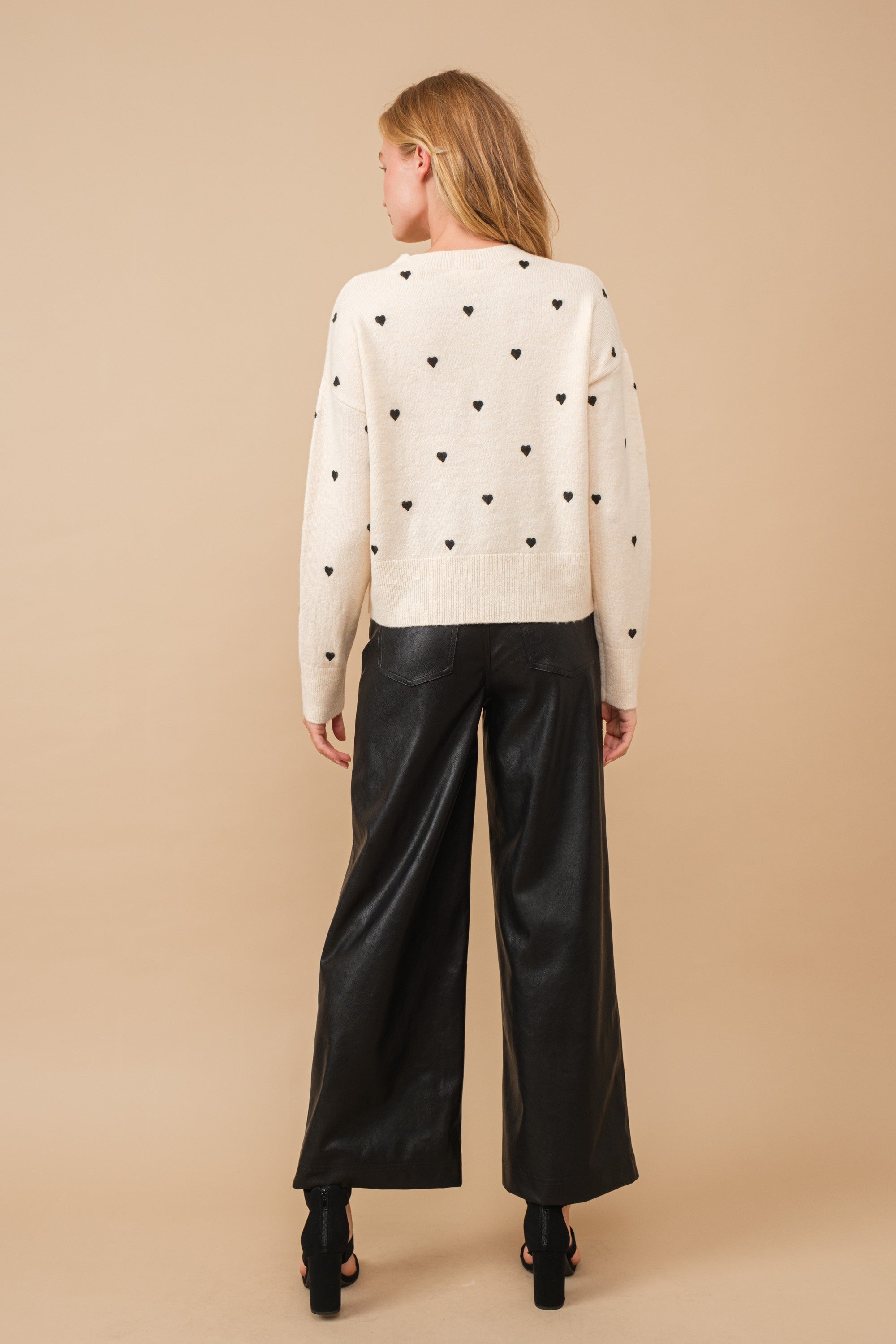 Happy Heart Sweater - alldeserved.com