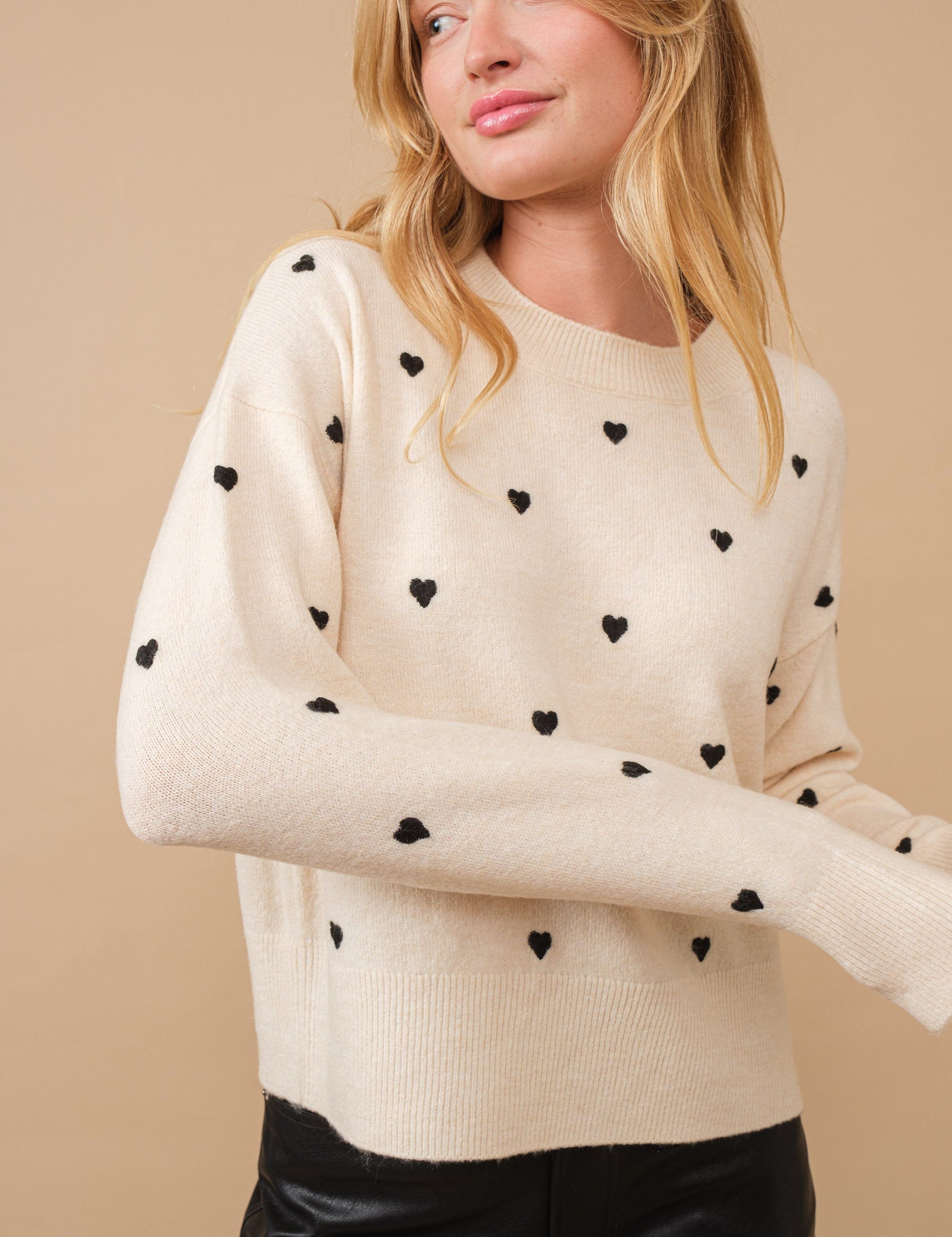 Happy Heart Sweater - alldeserved.com
