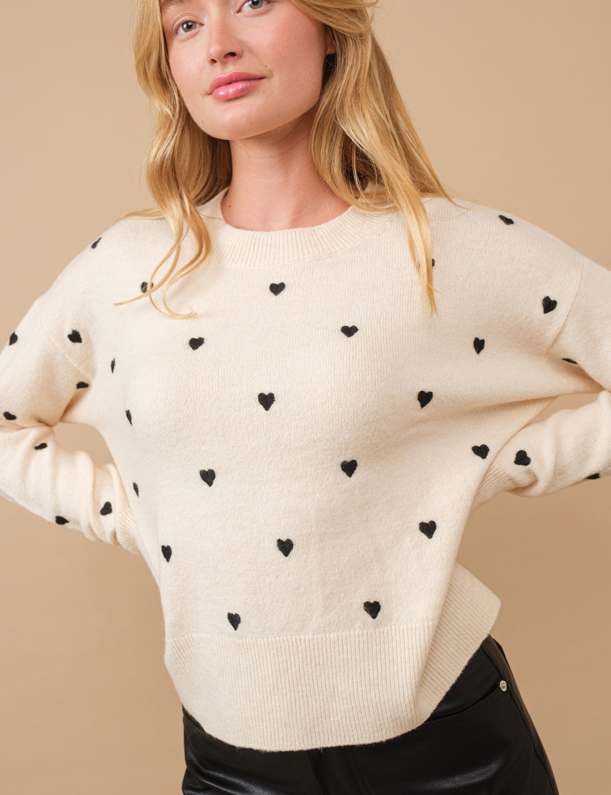 Happy Heart Sweater - alldeserved.com