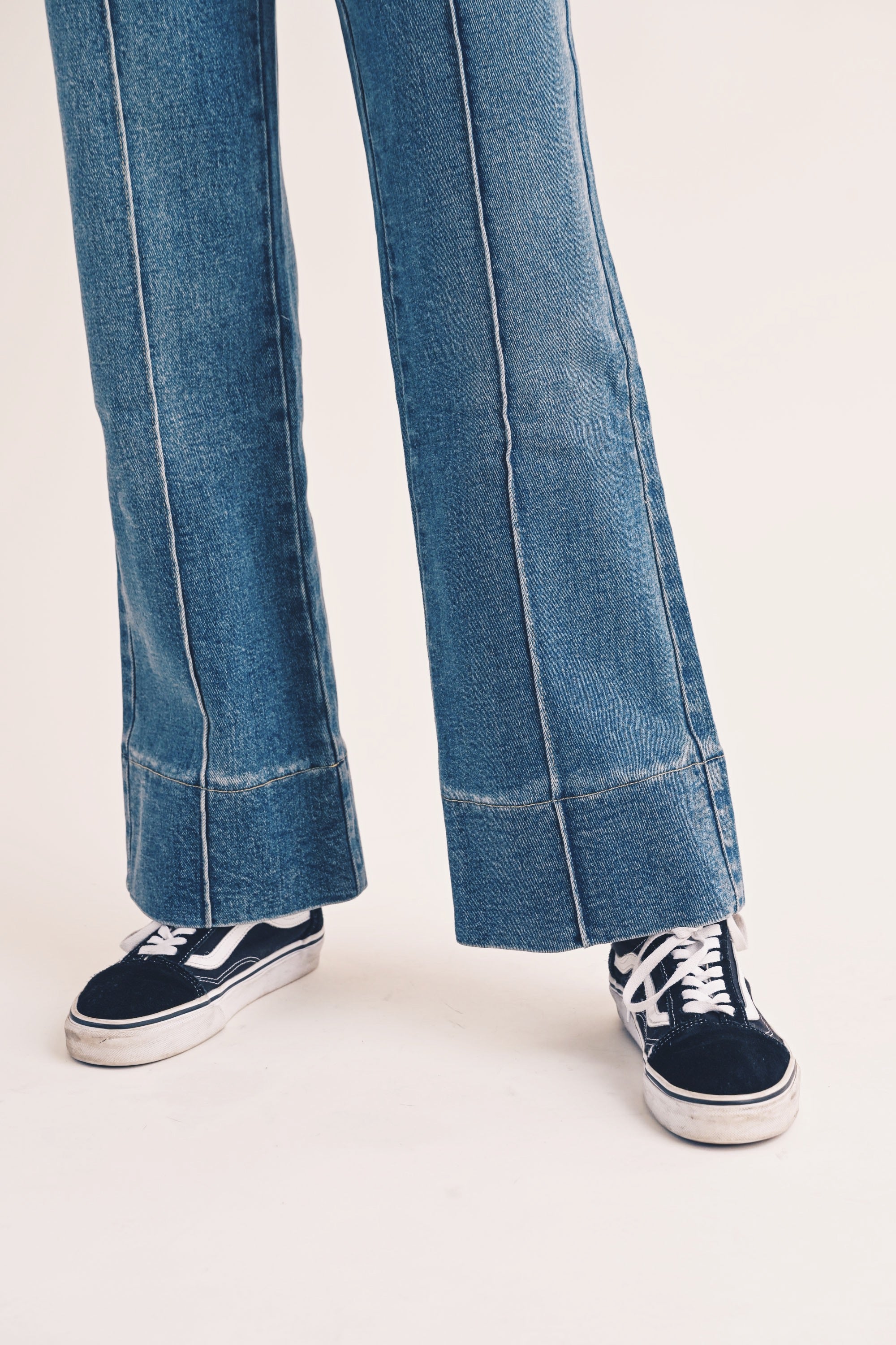 Straight Signature Trouser Jeans - alldeserved.com