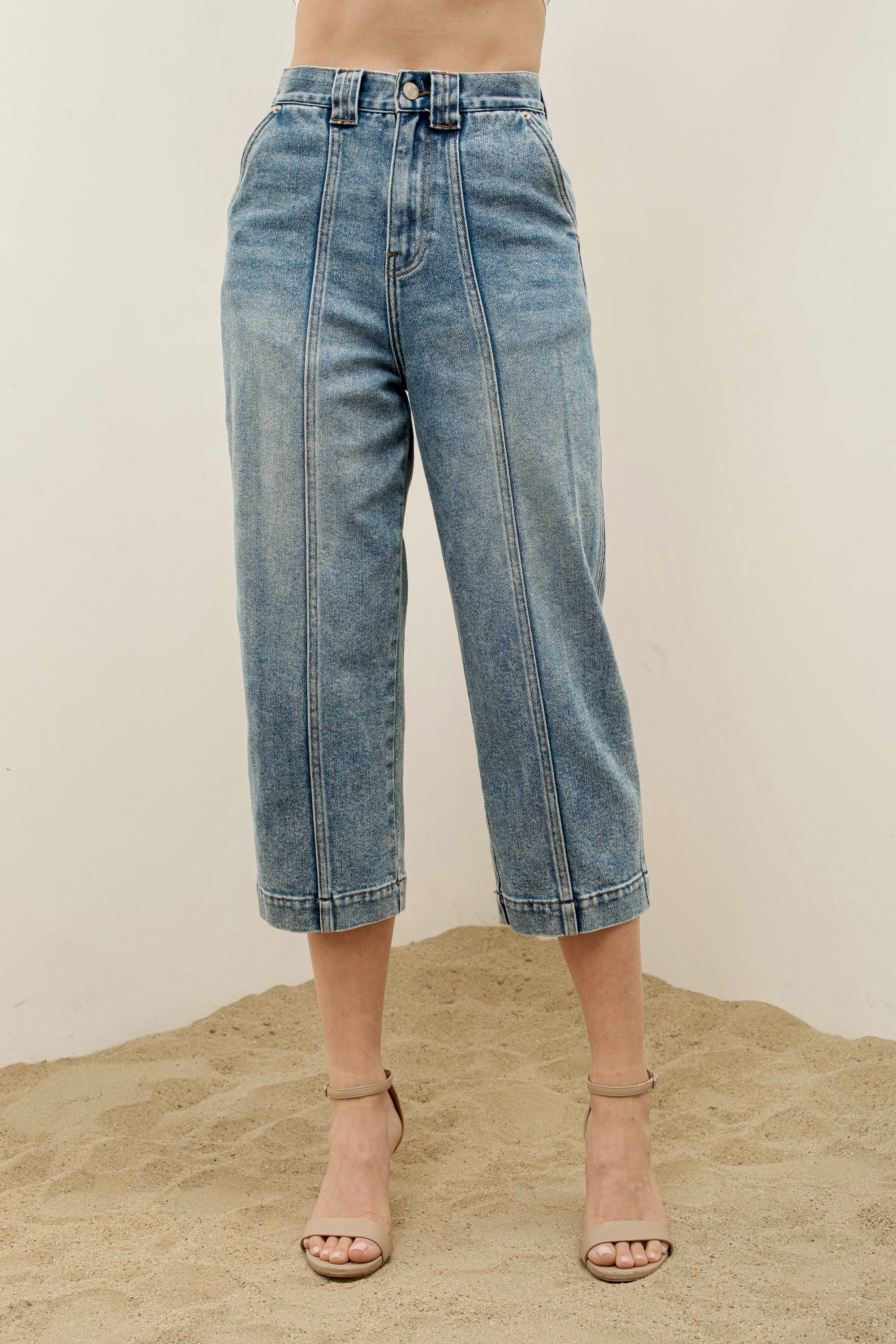 Tailor Cropped High-Rise Mom Jeans - alldeserved.com