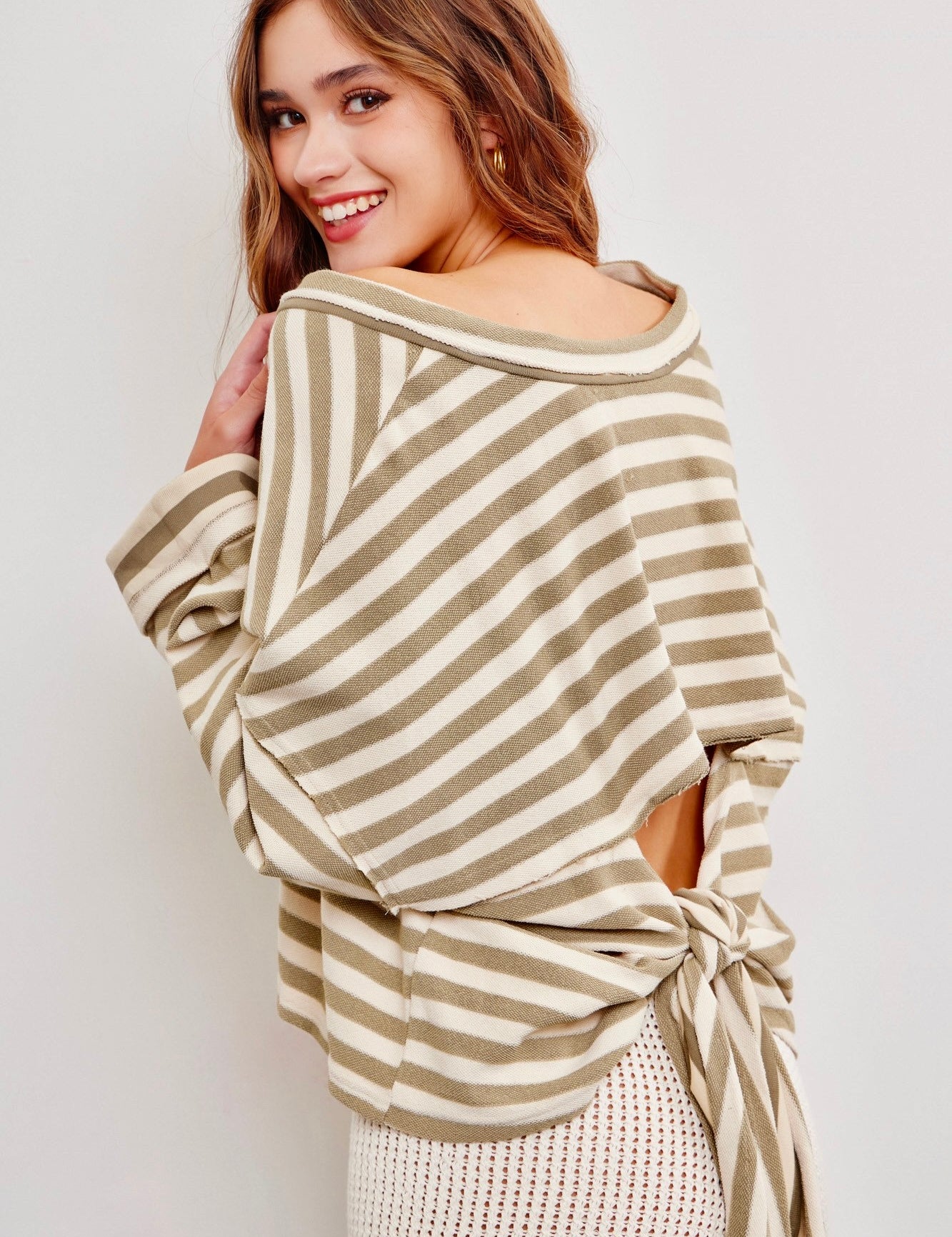 Blanche Oversized Striped Sweatshirt - alldeserved.com