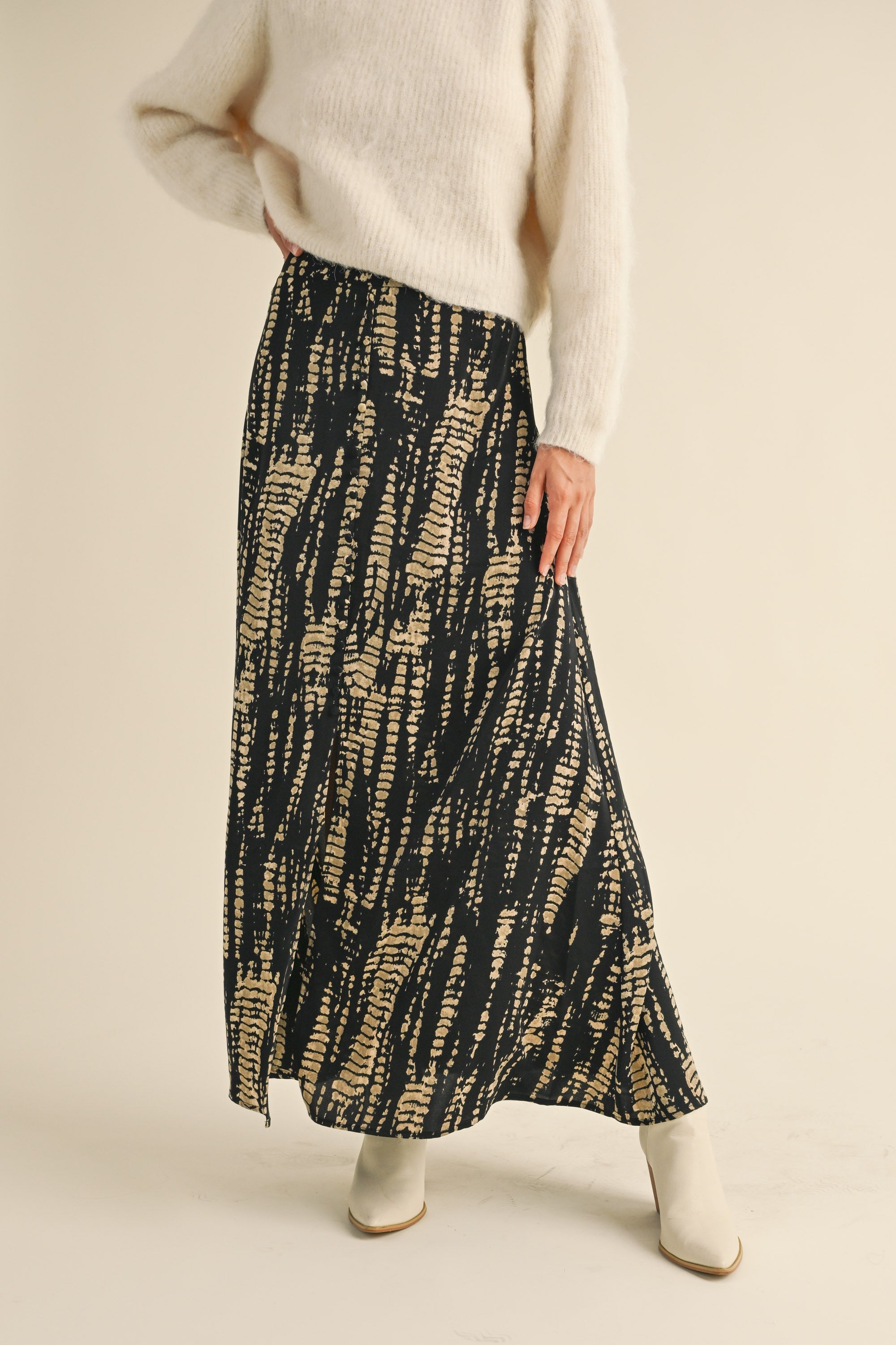 Desert Shadow Slit Skirt - alldeserved.com