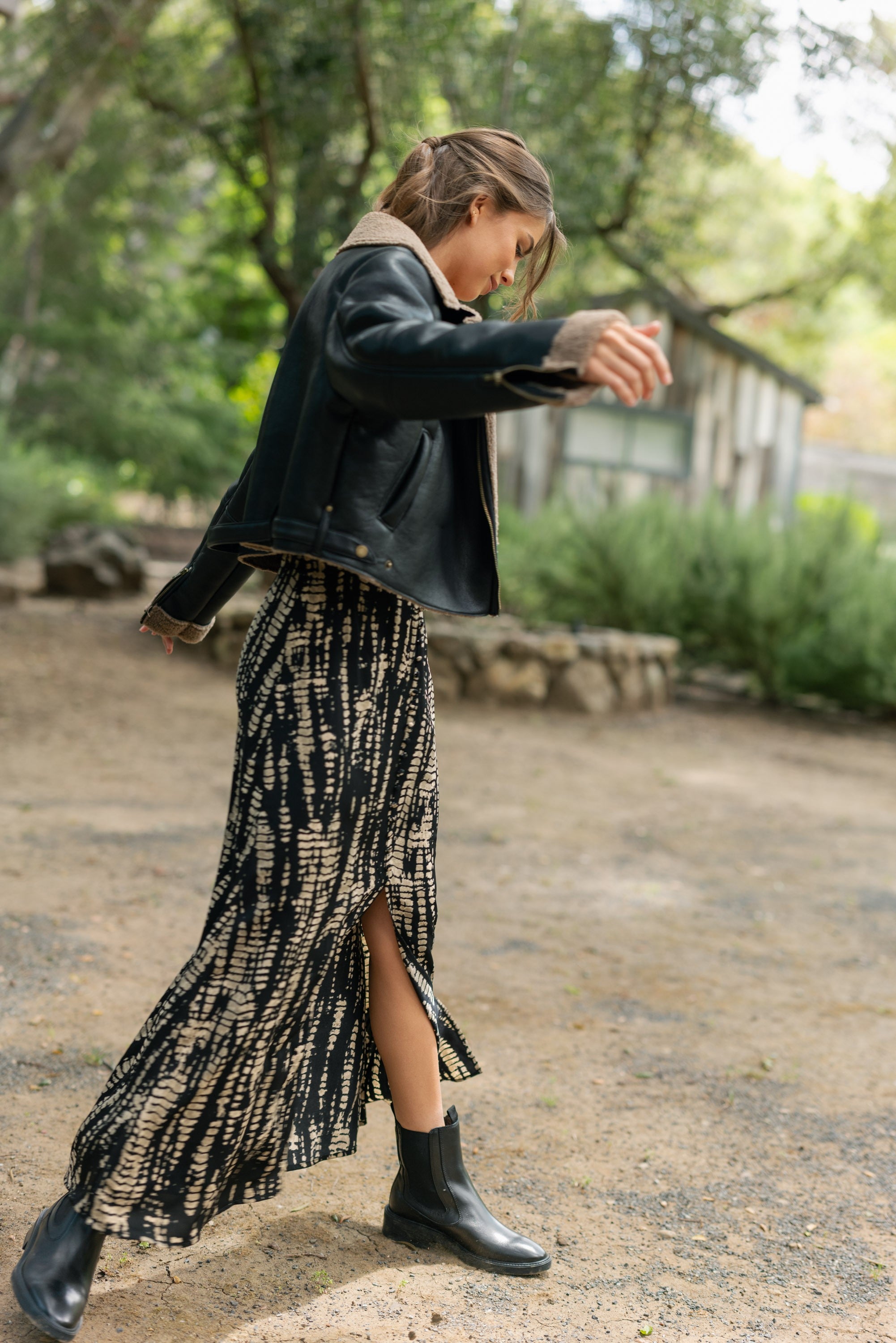 Desert Shadow Slit Skirt - alldeserved.com