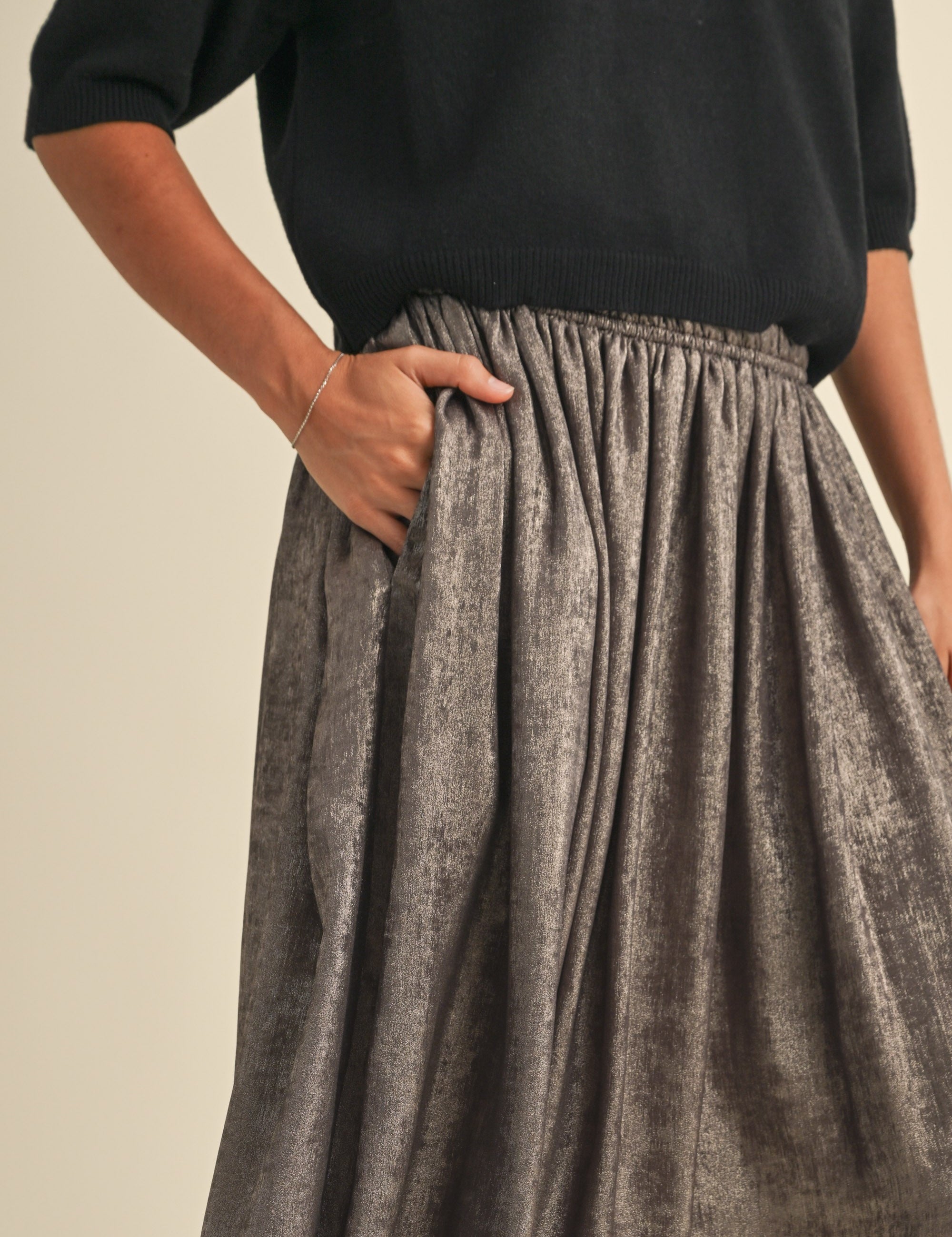 Luna Metallic Midi Skirt - alldeserved.com