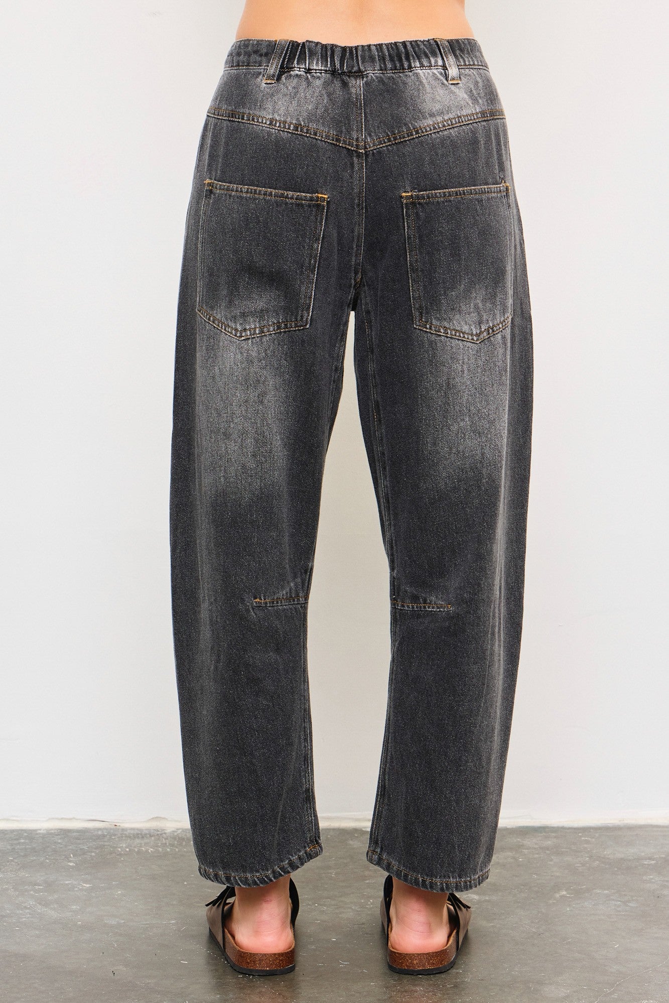 Shon Front Pocket Barrel Jeans - alldeserved.com