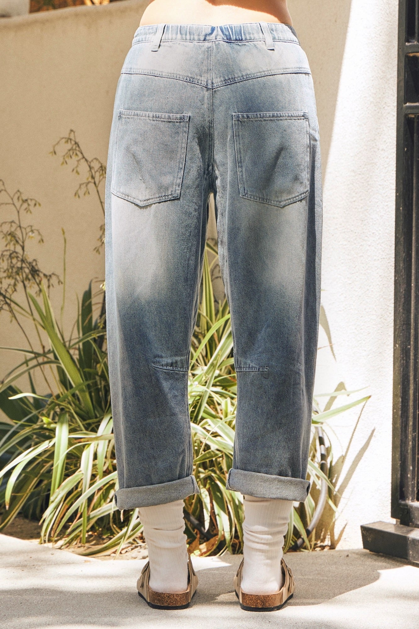 Shon Front Pocket Barrel Jeans - alldeserved.com