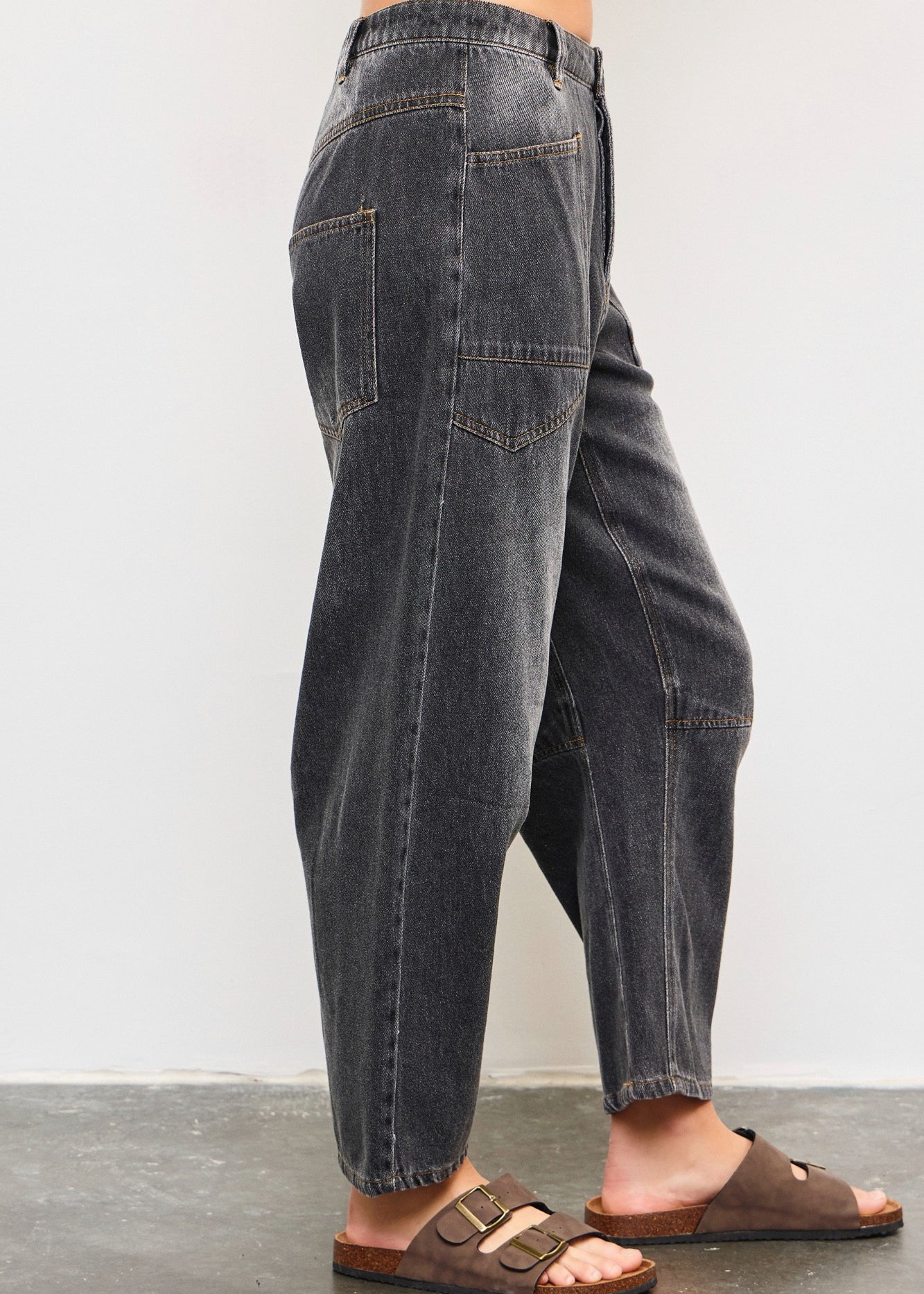 Shon Front Pocket Barrel Jeans - alldeserved.com
