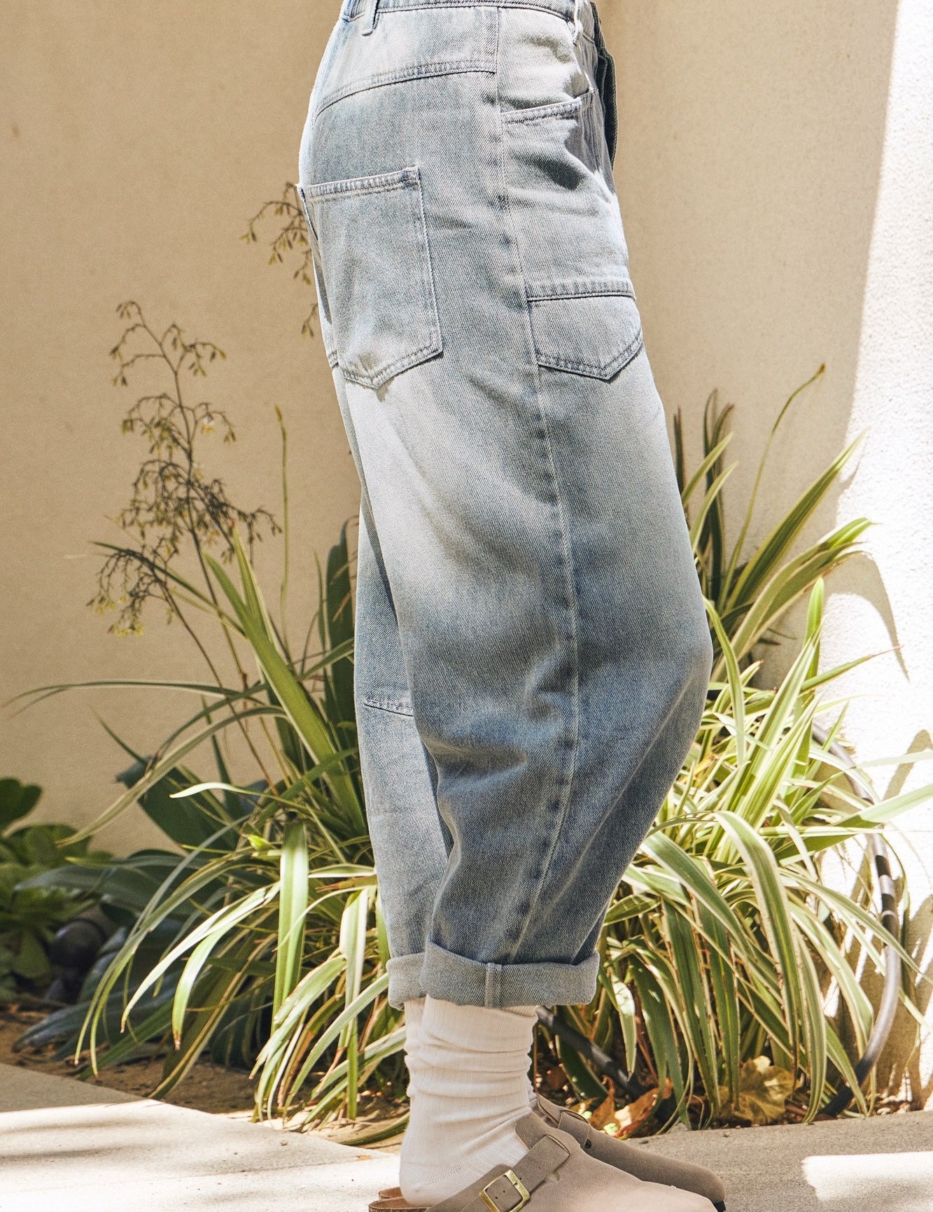 Shon Front Pocket Barrel Jeans - alldeserved.com