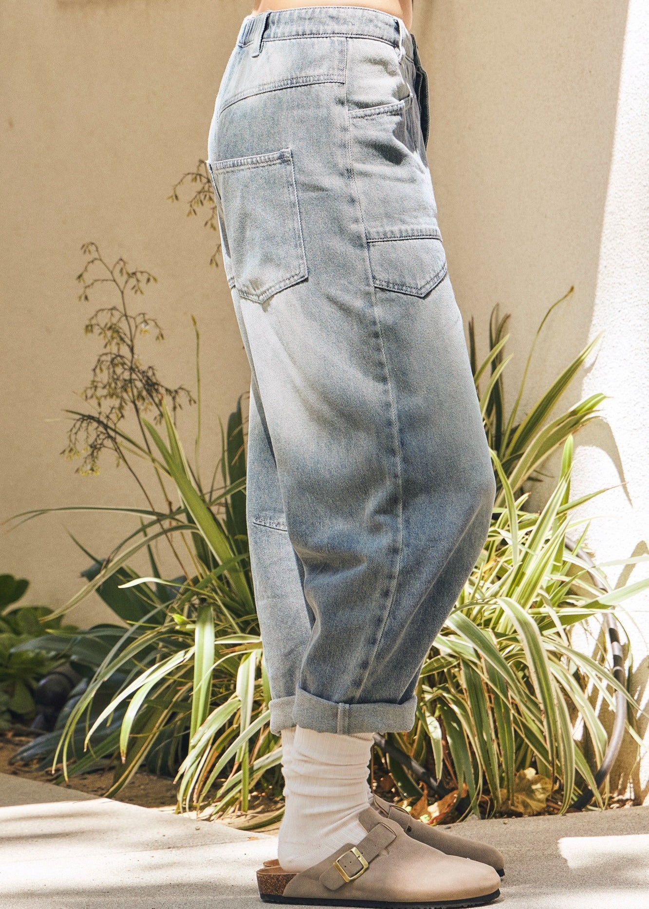 Shon Front Pocket Barrel Jeans - alldeserved.com