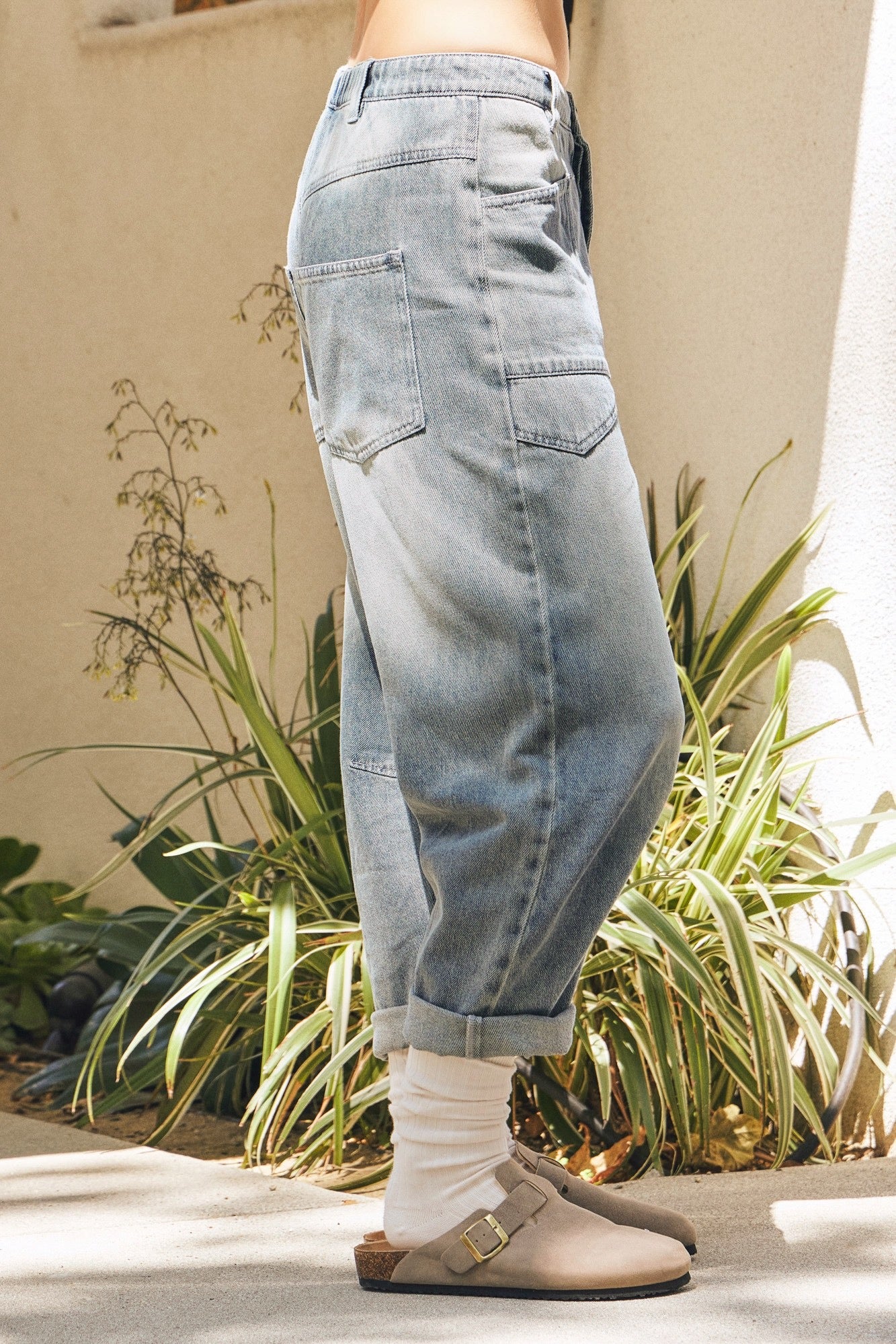 Shon Front Pocket Barrel Jeans - alldeserved.com