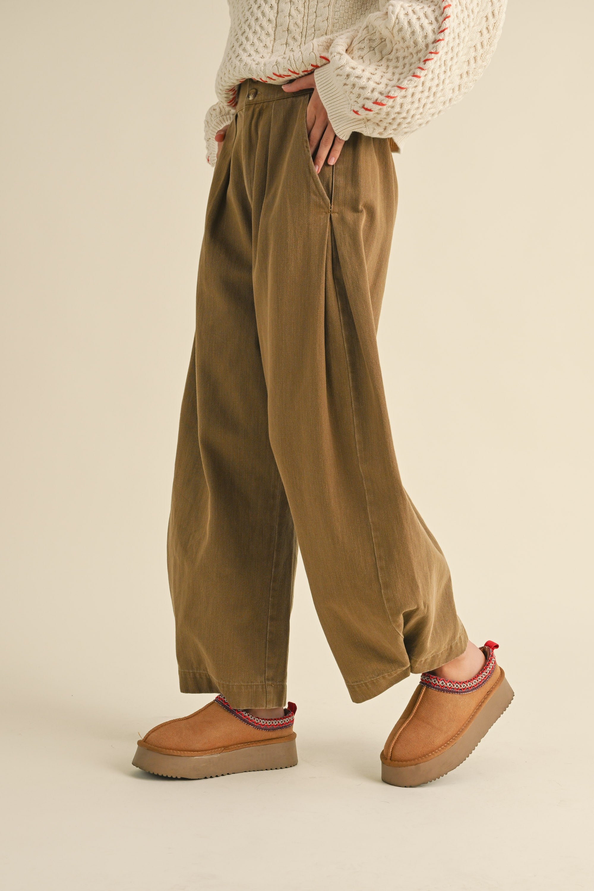 Nash Wide-Leg Pleated Pants - alldeserved.com