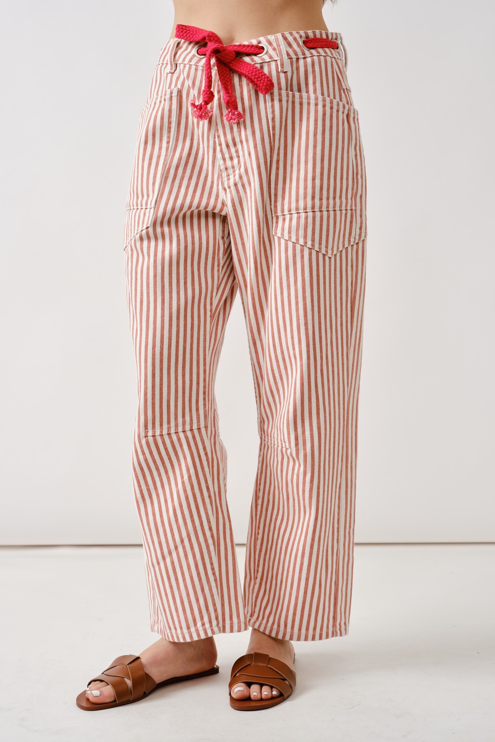Moxie Barrel Eyelet Jeans