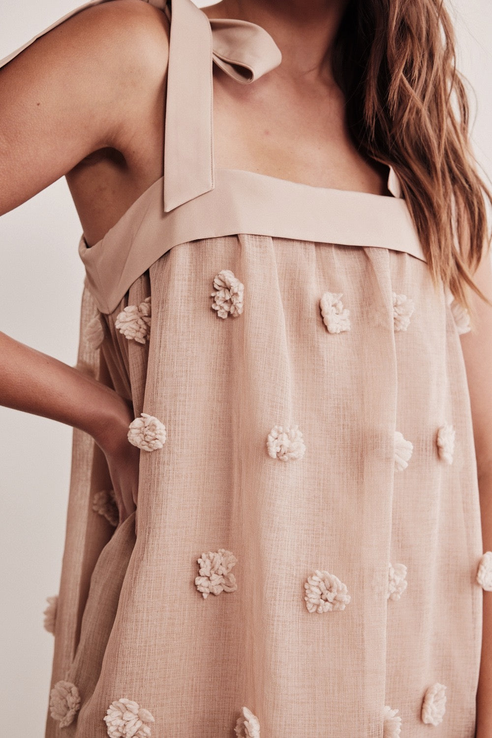 Arianna 3D Dot Midi Dress - alldeserved.com