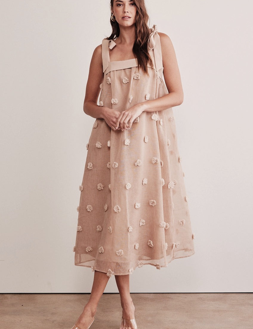 Arianna 3D Dot Midi Dress - alldeserved.com