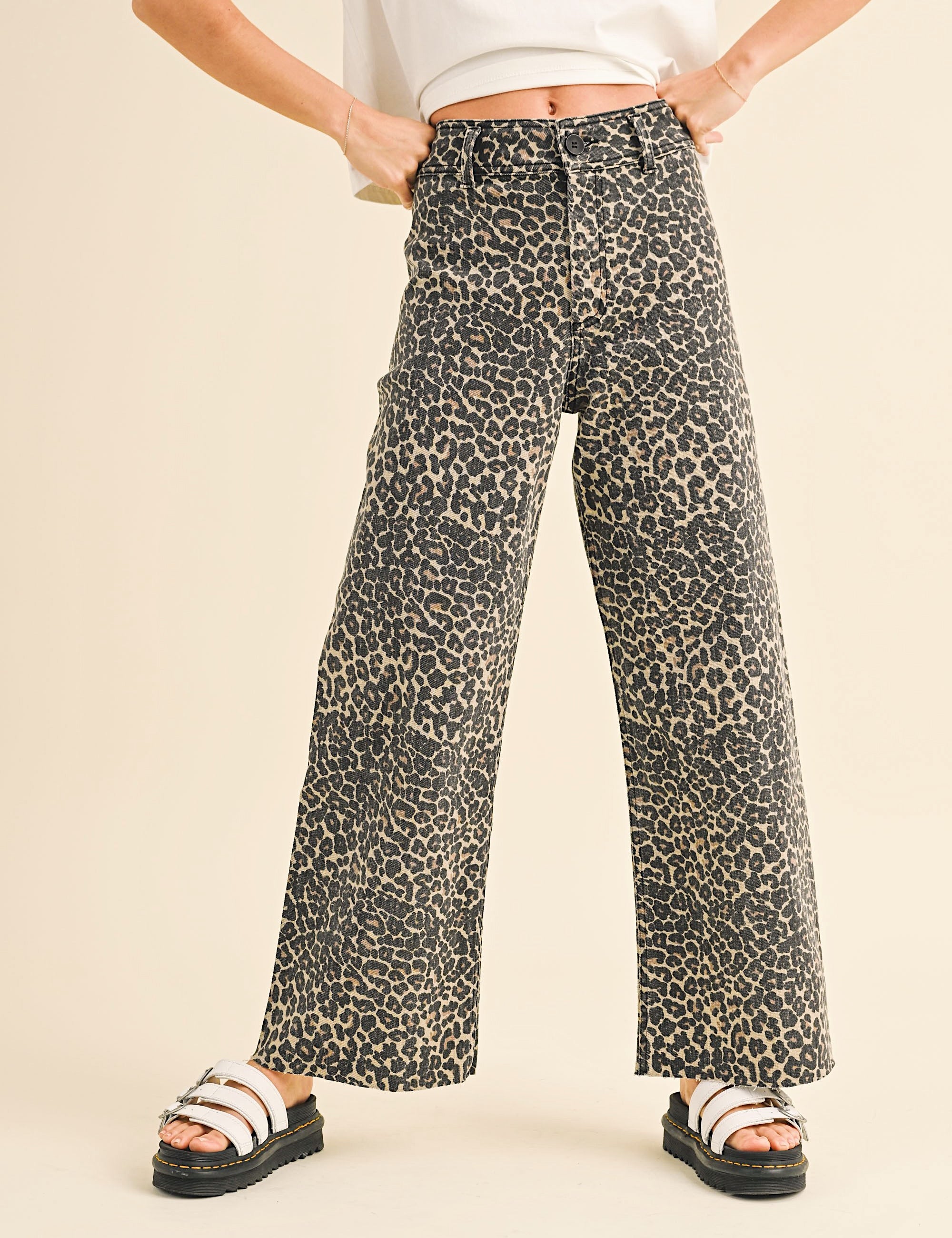 Leopard Print Wide Leg Denim Pants - alldeserved.com