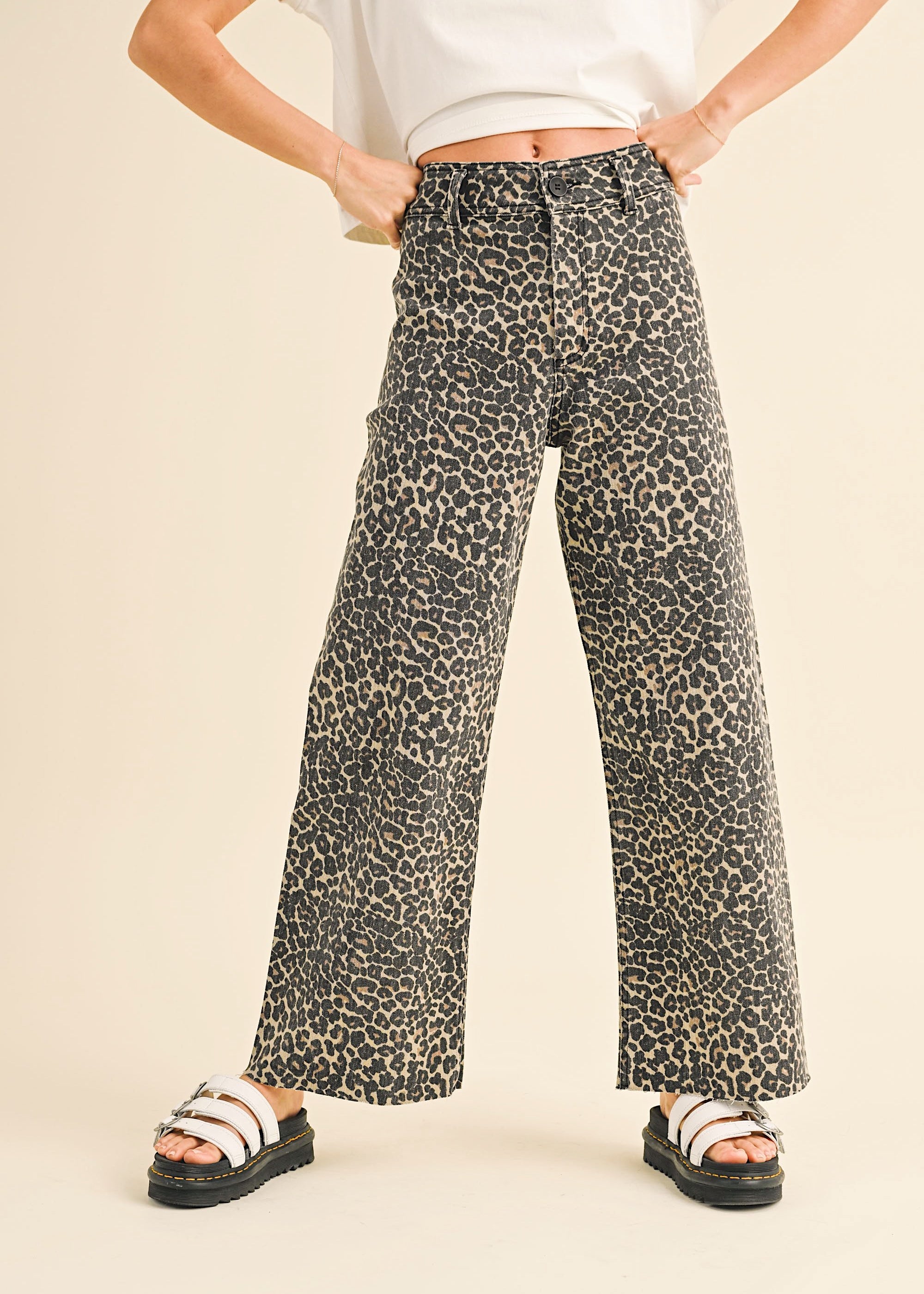 Leopard Print Wide Leg Denim Pants - alldeserved.com