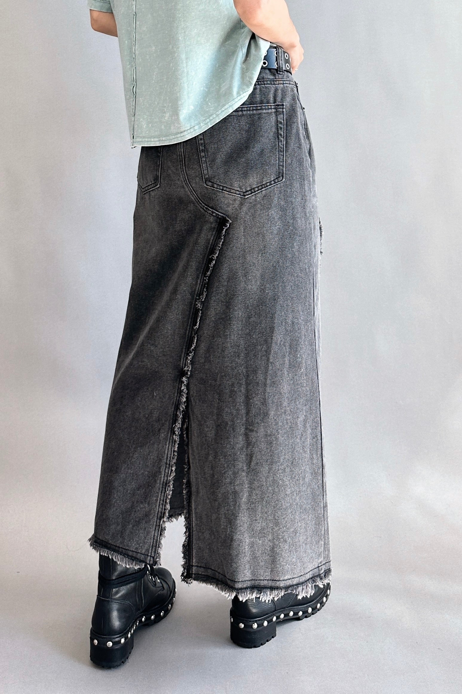 Madi Side Slit Denim Skirt - alldeserved.com