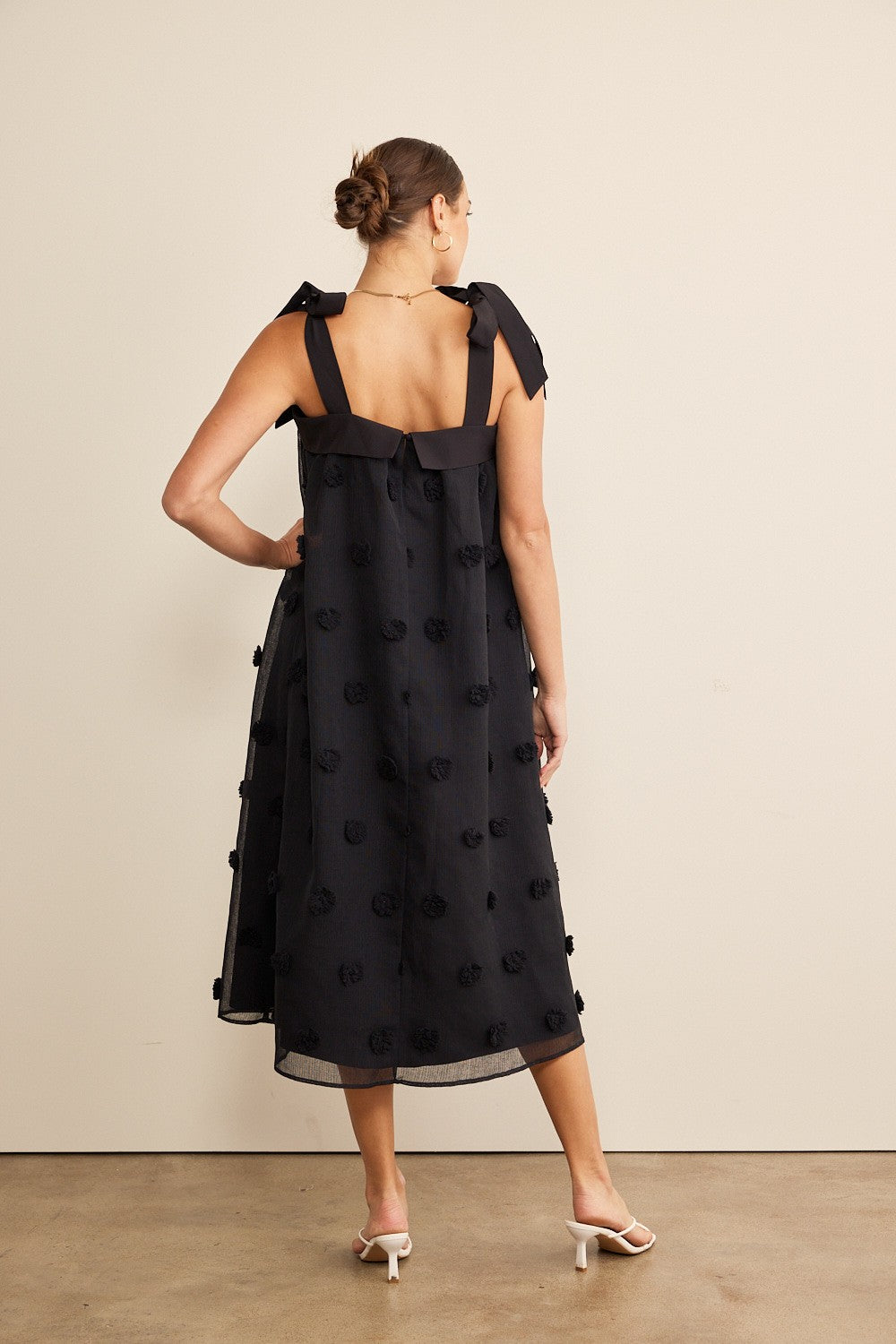 Arianna 3D Dot Midi Dress - alldeserved.com