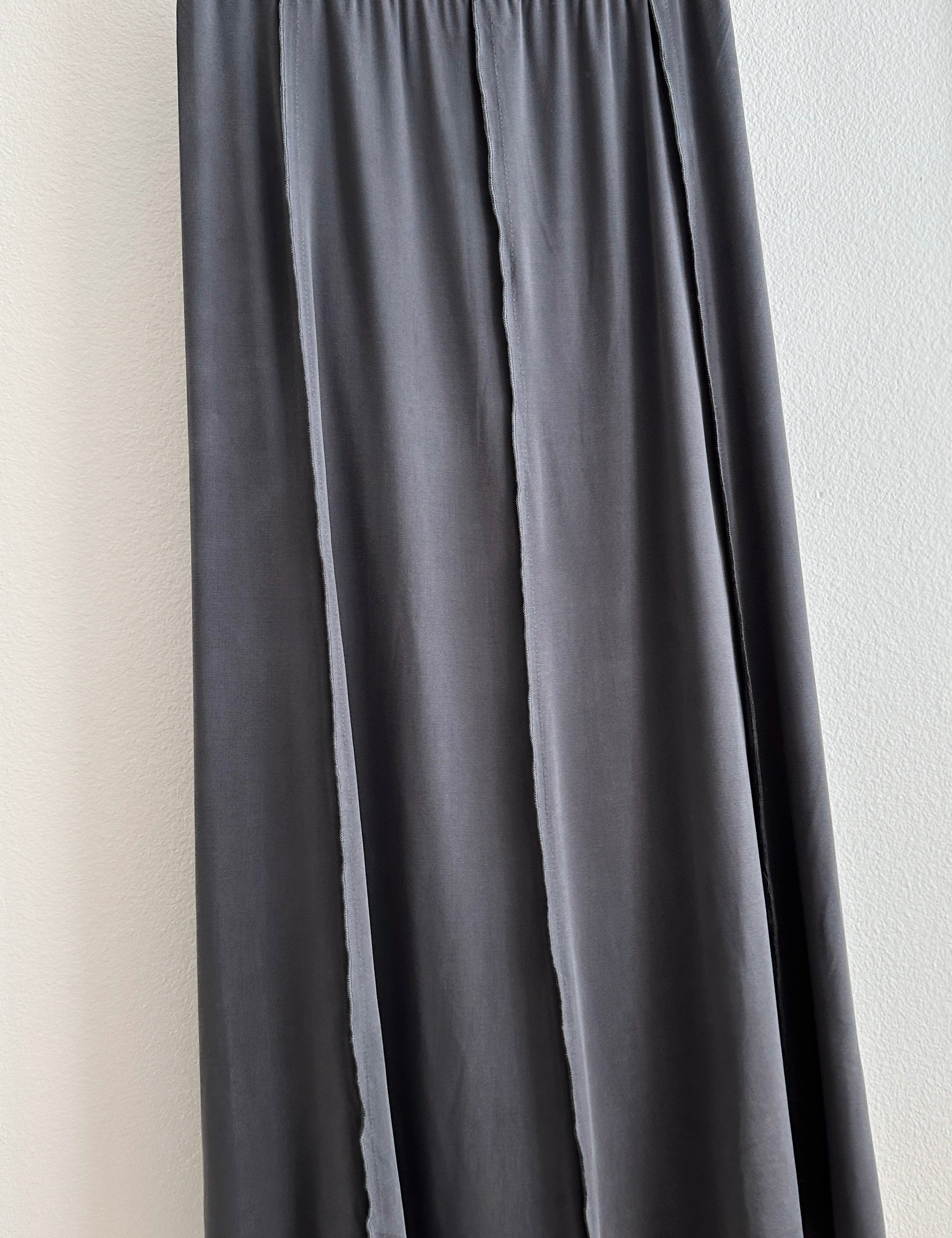 Charcoal Comfy Stretch Midi Skirt - alldeserved.com