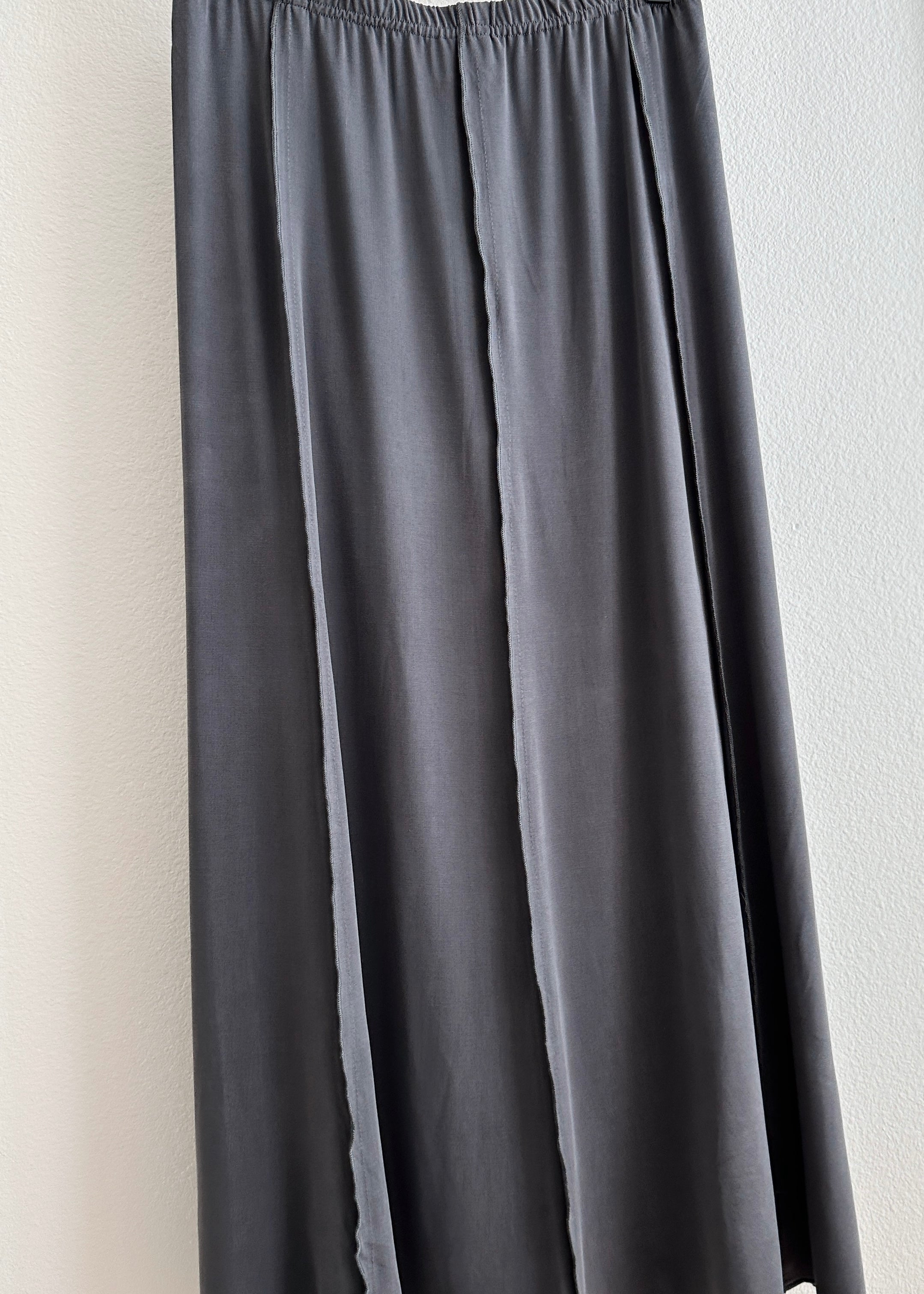 Charcoal Comfy Stretch Midi Skirt - alldeserved.com