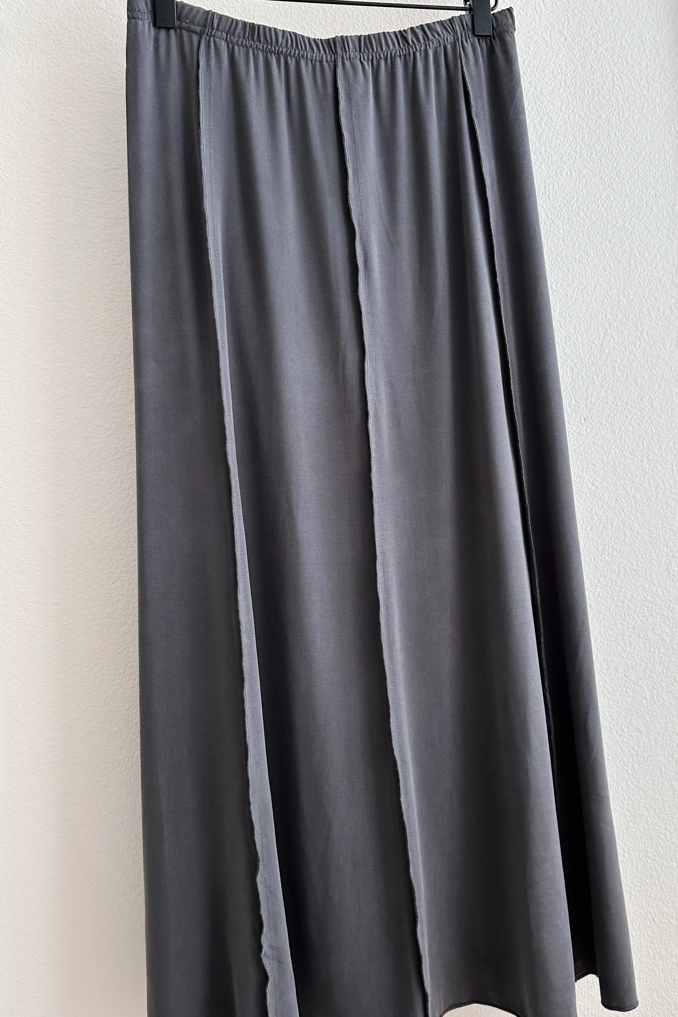 Charcoal Comfy Stretch Midi Skirt - alldeserved.com