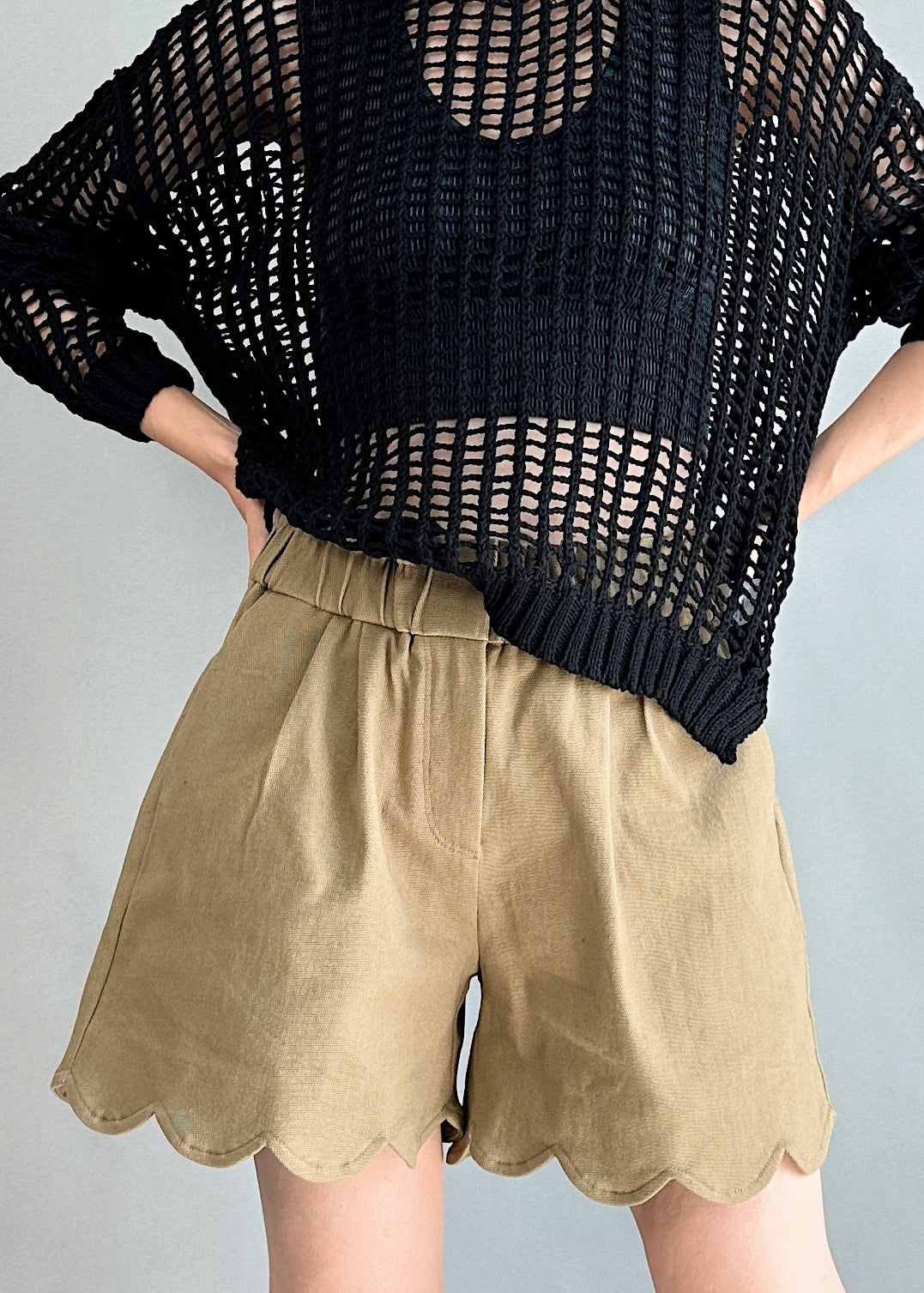 In Bloom Scallop Hem Shorts - alldeserved.com