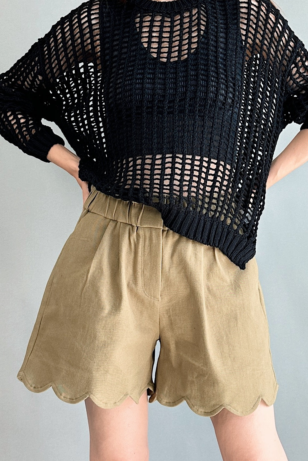 In Bloom Scallop Hem Shorts - alldeserved.com