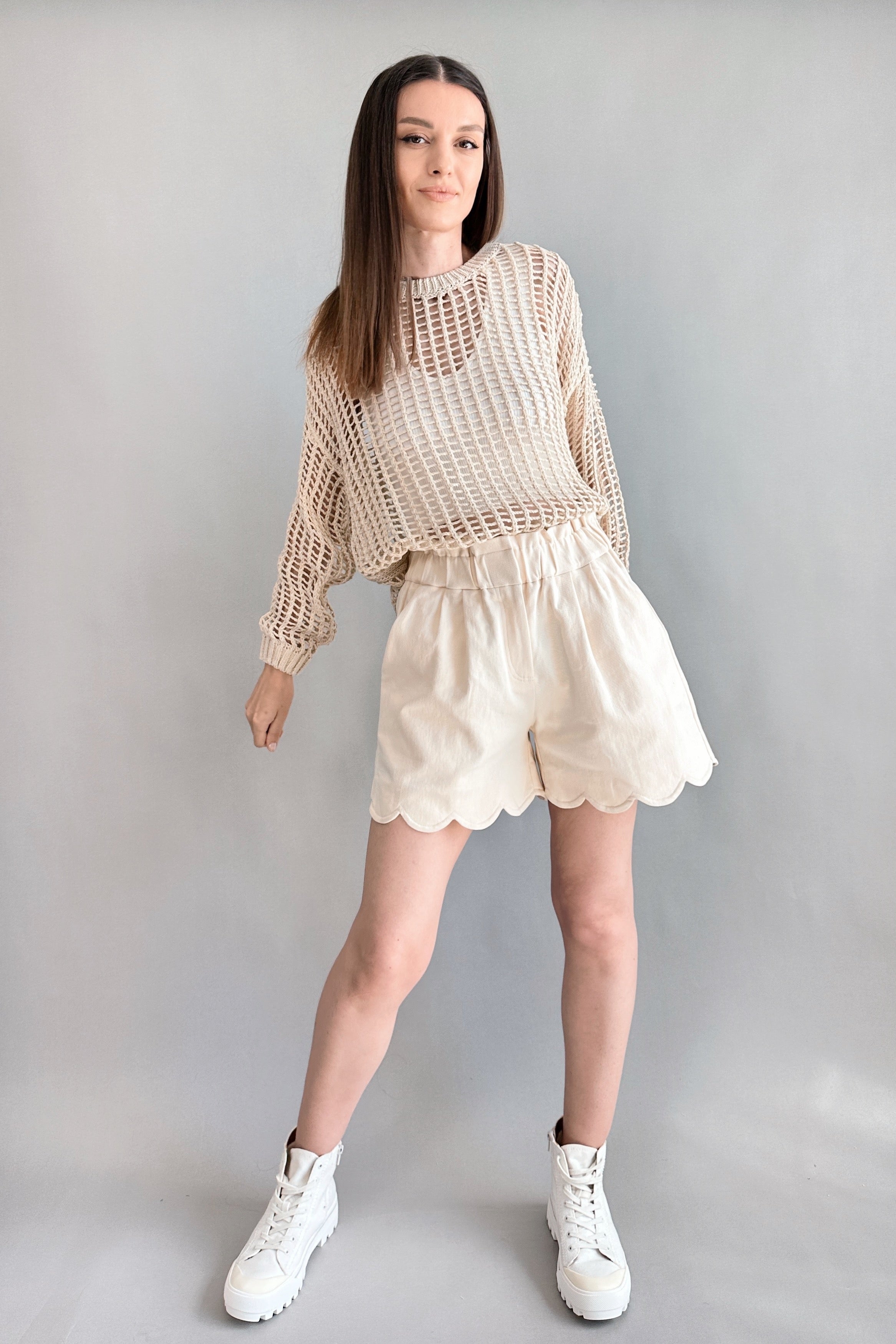 In Bloom Scallop Hem Shorts - alldeserved.com