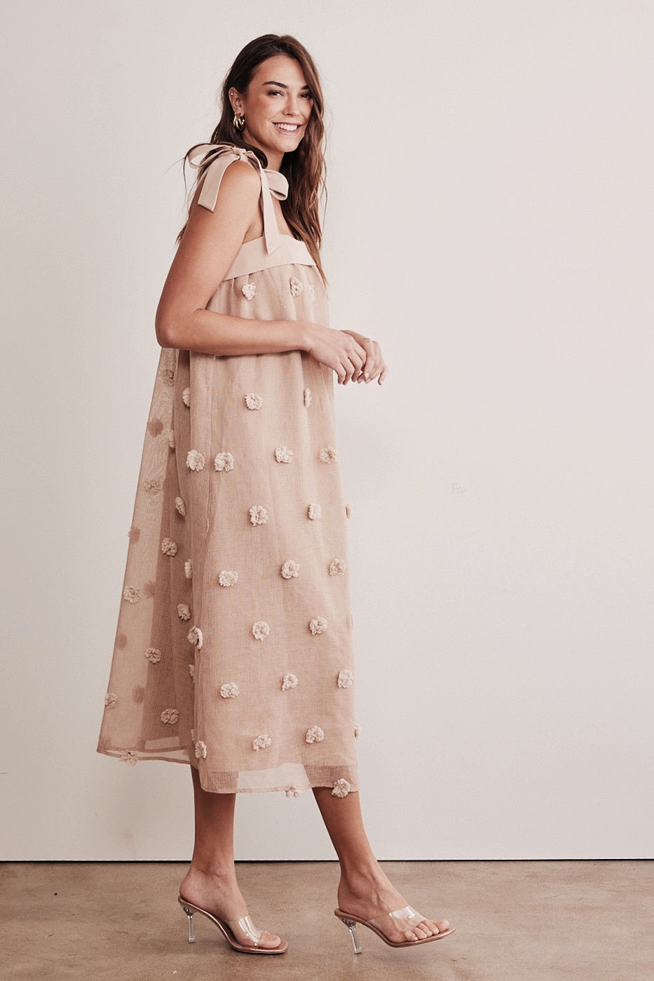 Arianna 3D Dot Midi Dress - alldeserved.com