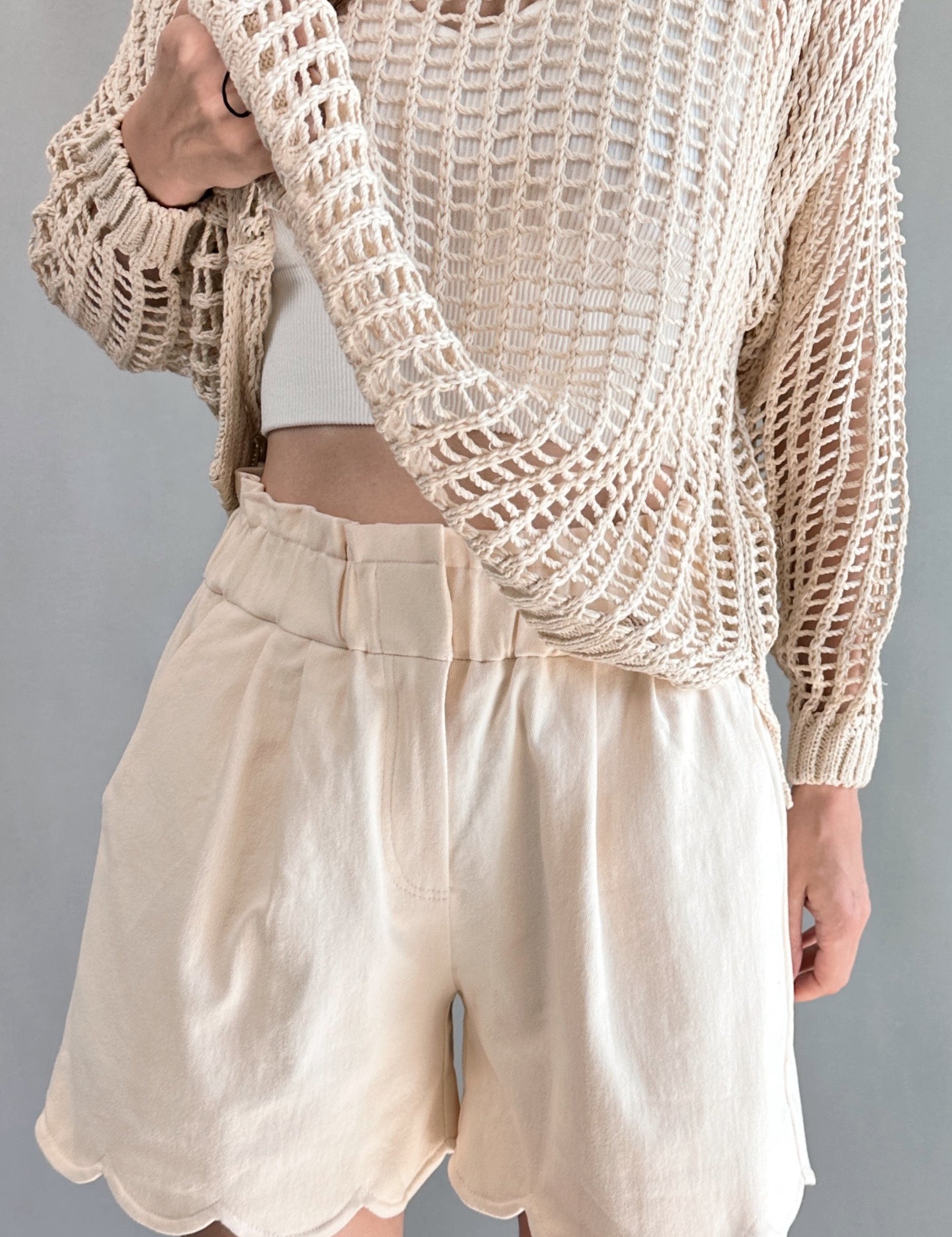 In Bloom Scallop Hem Shorts - alldeserved.com