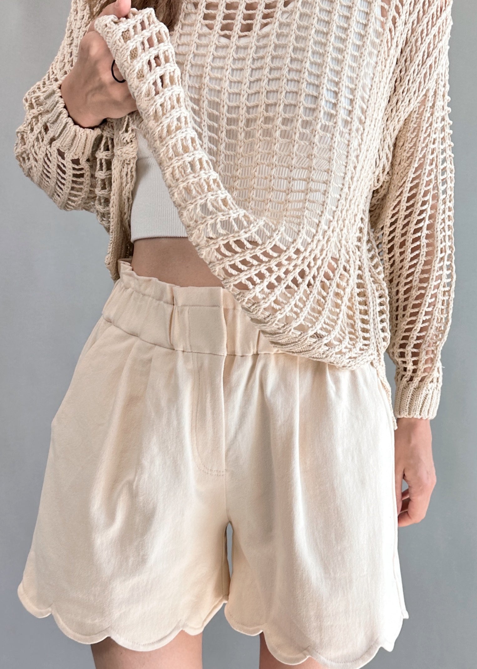 In Bloom Scallop Hem Shorts - alldeserved.com