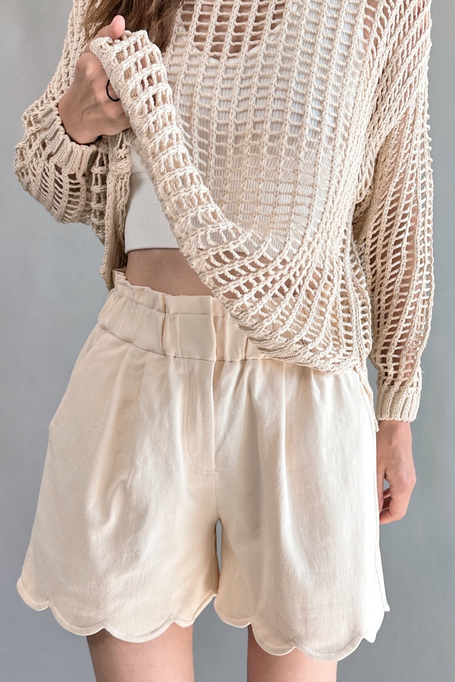 In Bloom Scallop Hem Shorts - alldeserved.com