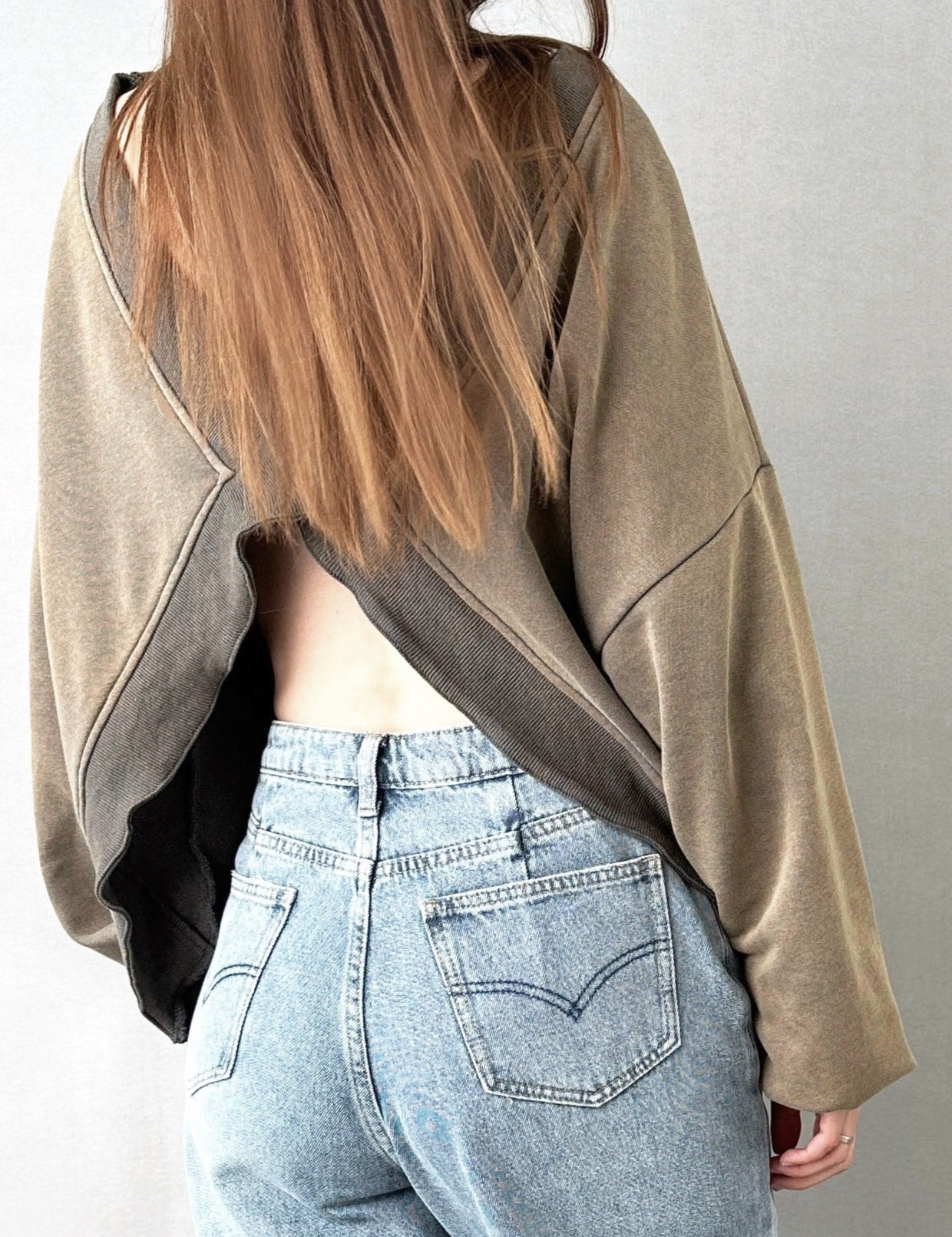 Astor Cropped Sweatshirt - alldeserved.com