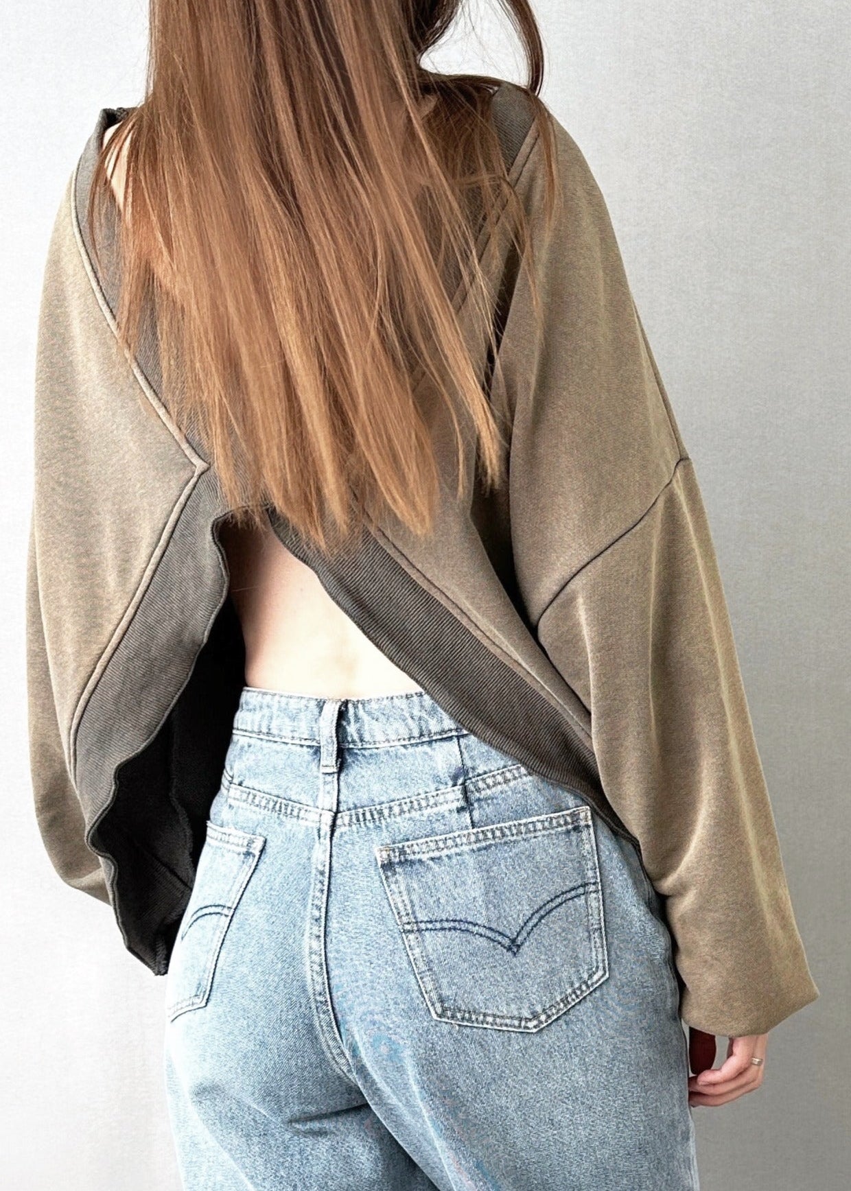 Astor Cropped Sweatshirt - alldeserved.com