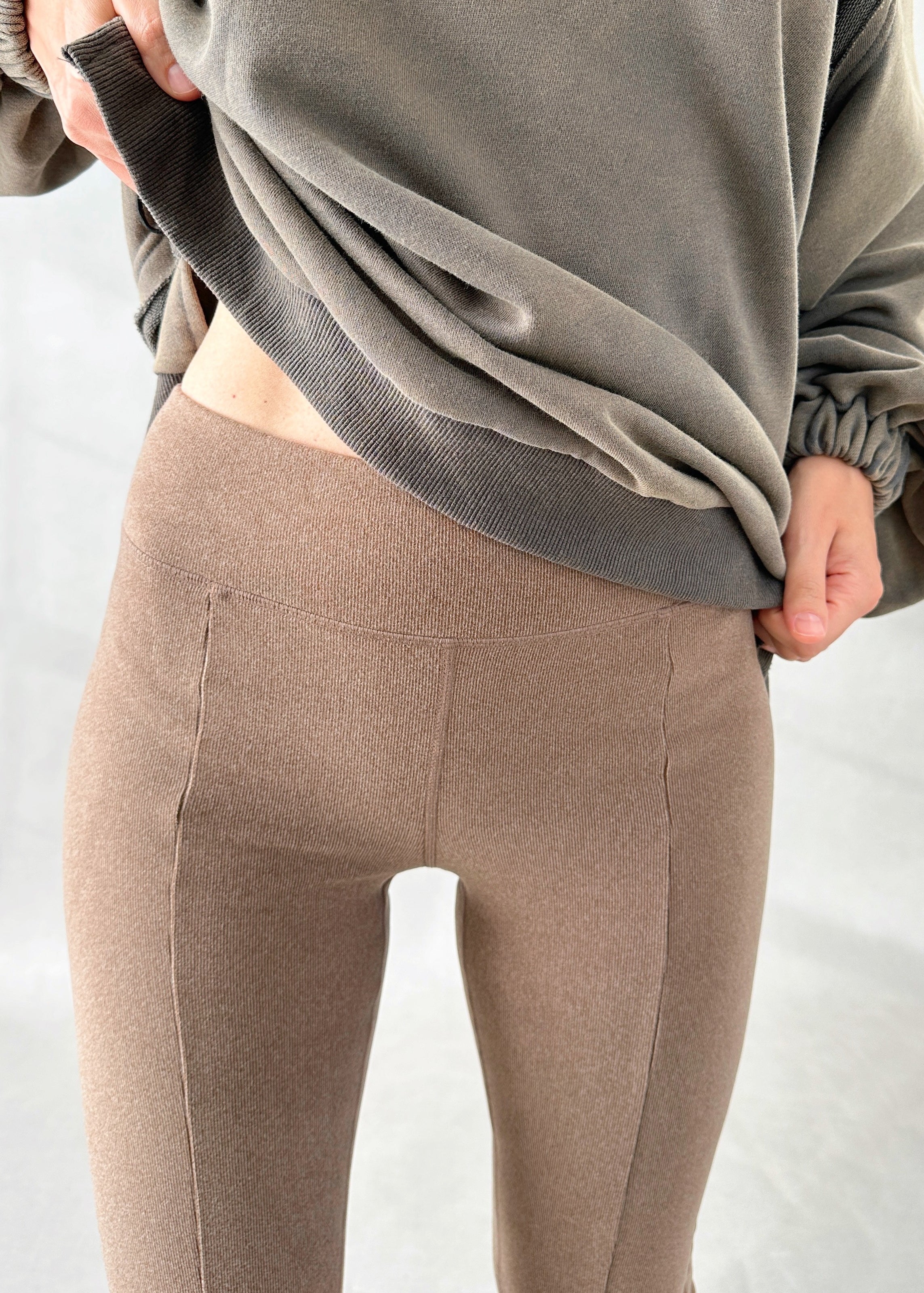 Naomi Flare Leggings - alldeserved.com