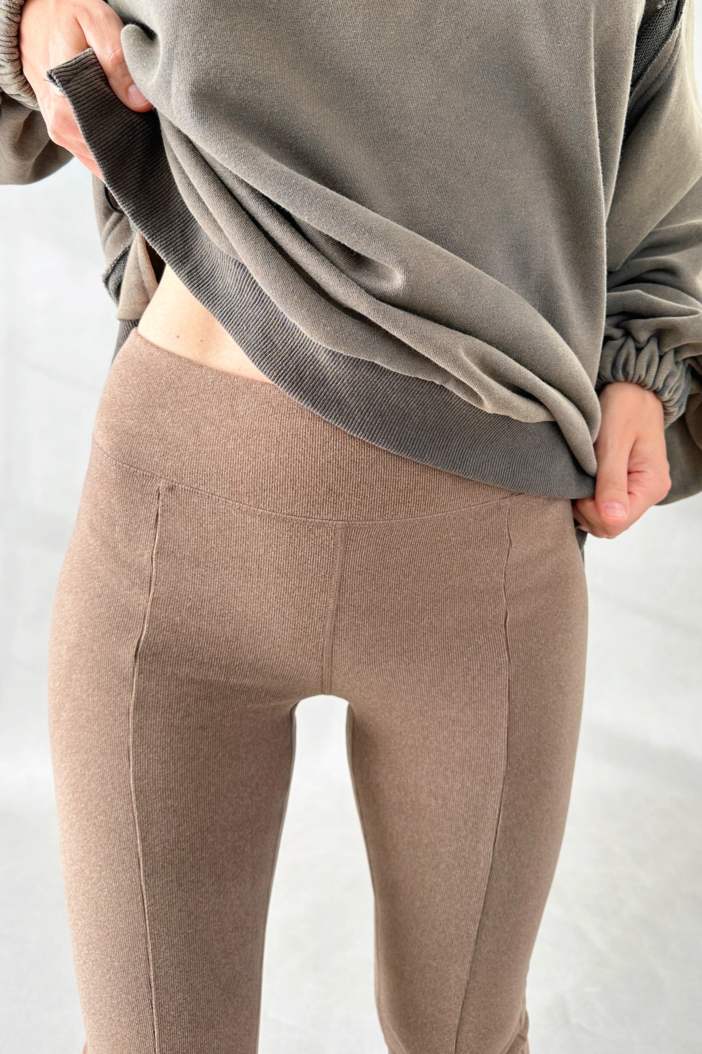 Naomi Flare Leggings - alldeserved.com