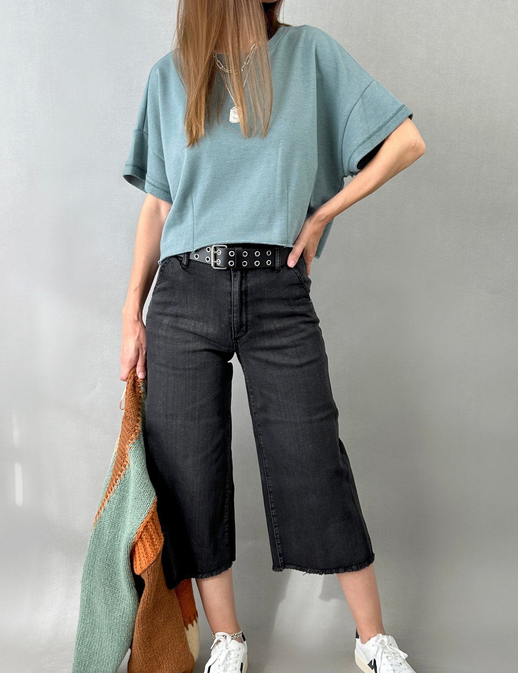 Jetset Crop Jeans - alldeserved.com