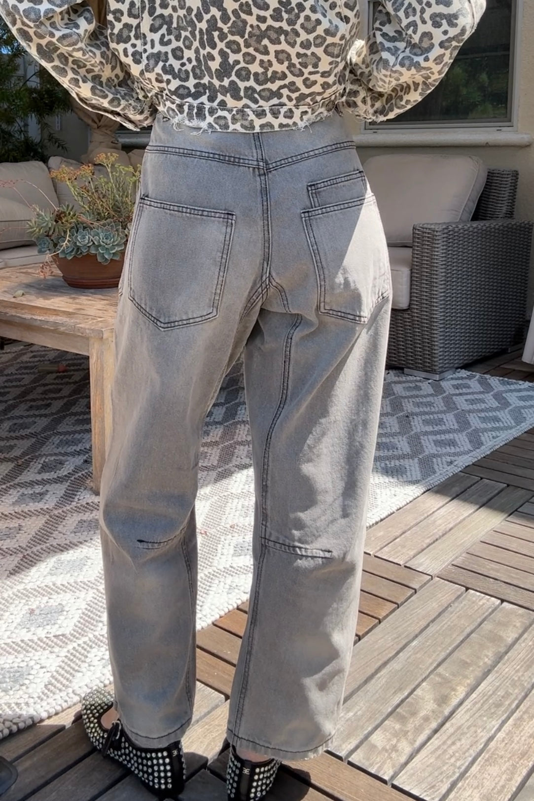 Moxie Barrel Eyelet Jeans - Grey Wash