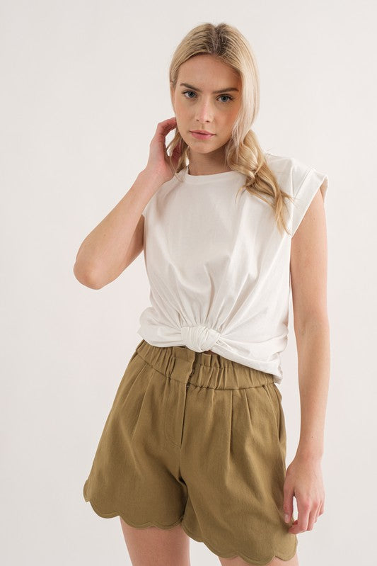 In Bloom Scallop Hem Shorts - alldeserved.com