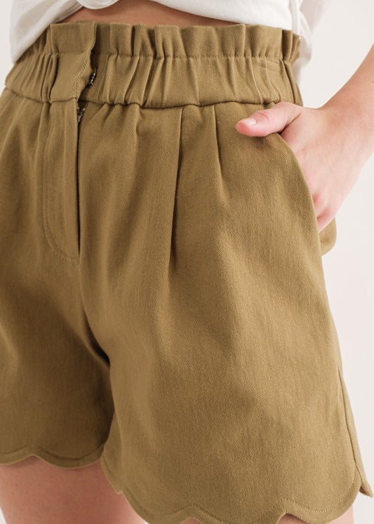 In Bloom Scallop Hem Shorts - alldeserved.com