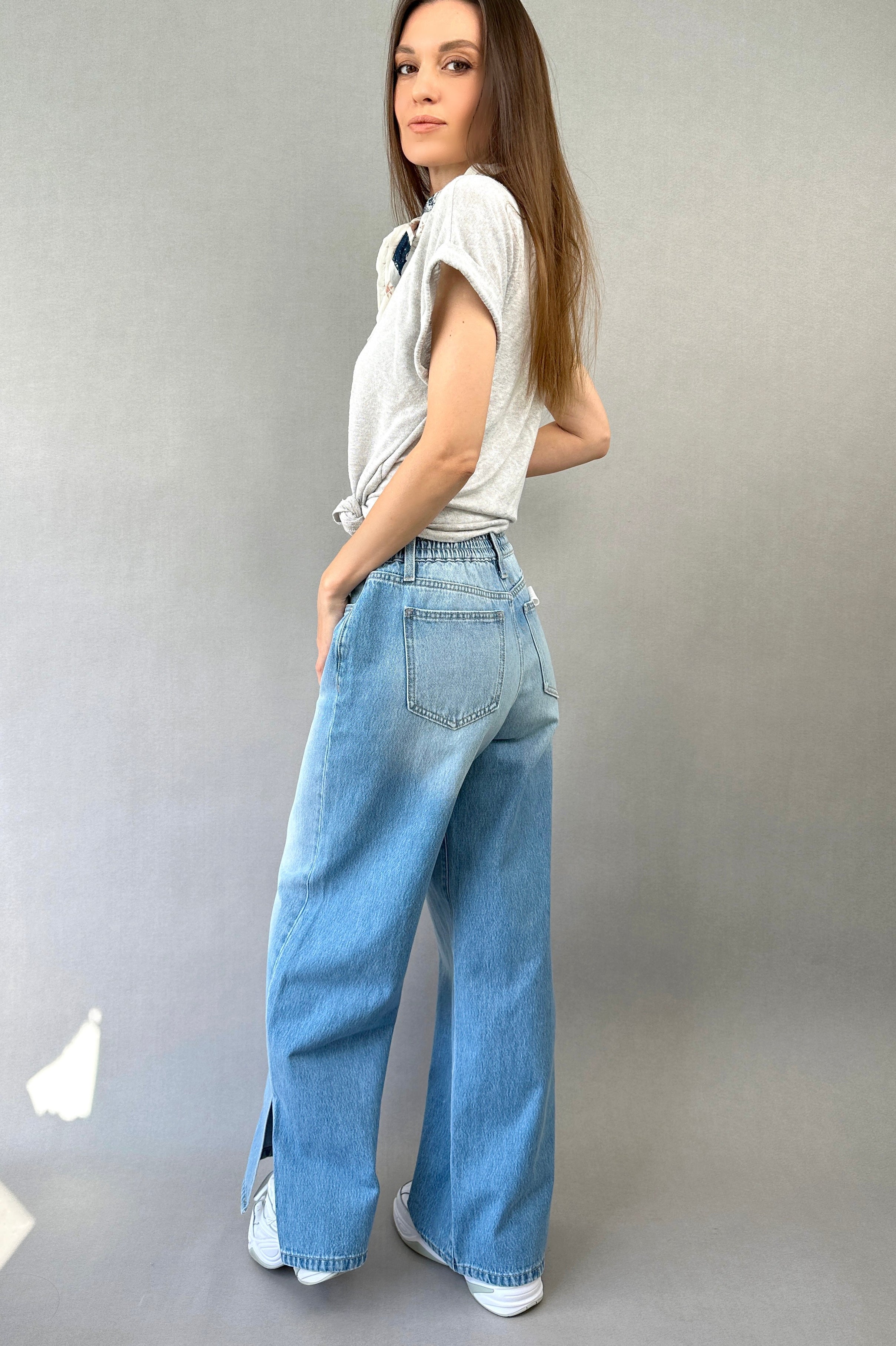 Clara High-Waisted Wide-Leg Jeans - alldeserved.com