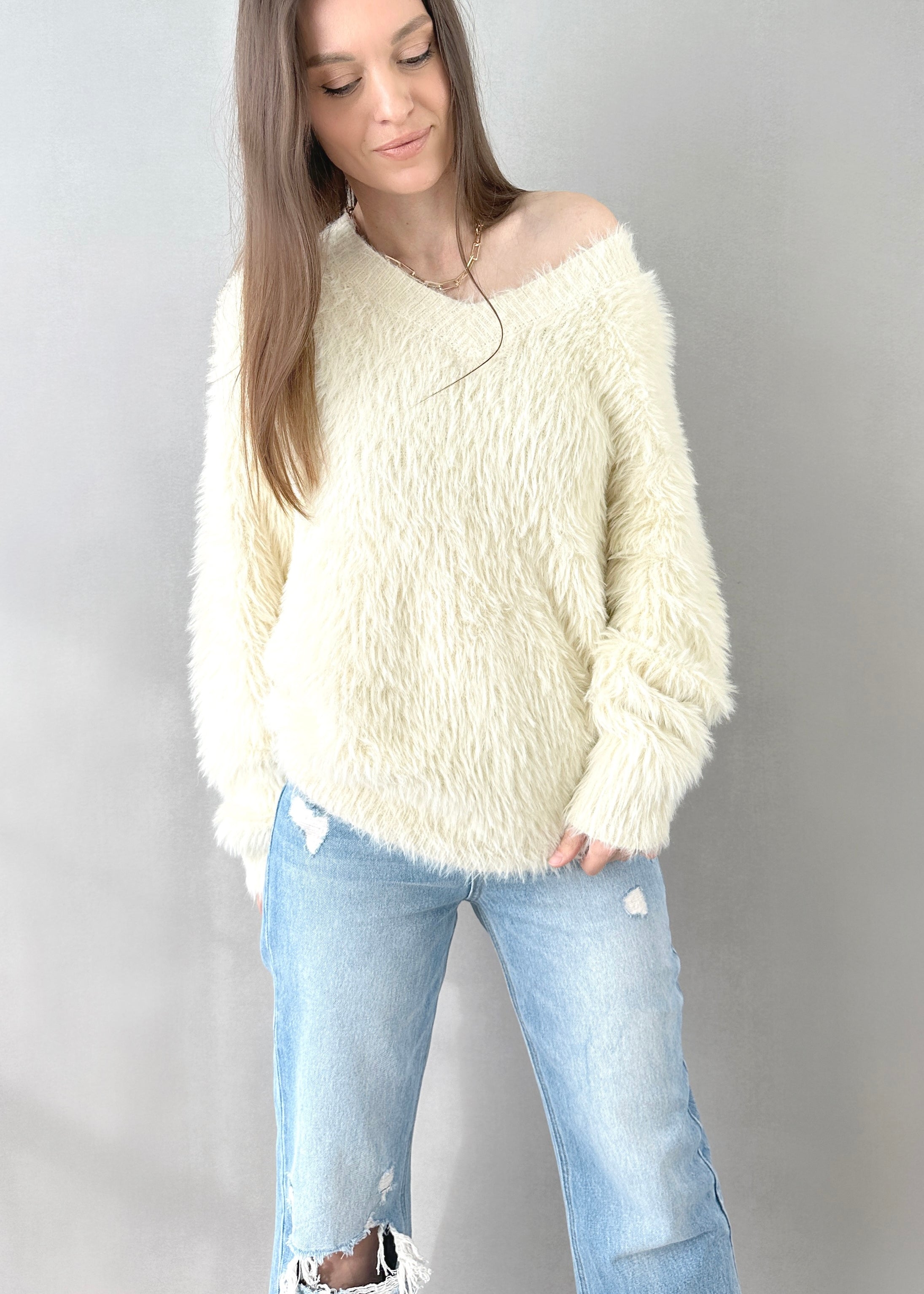 Cozy Fuzzy Sweater - alldeserved.com