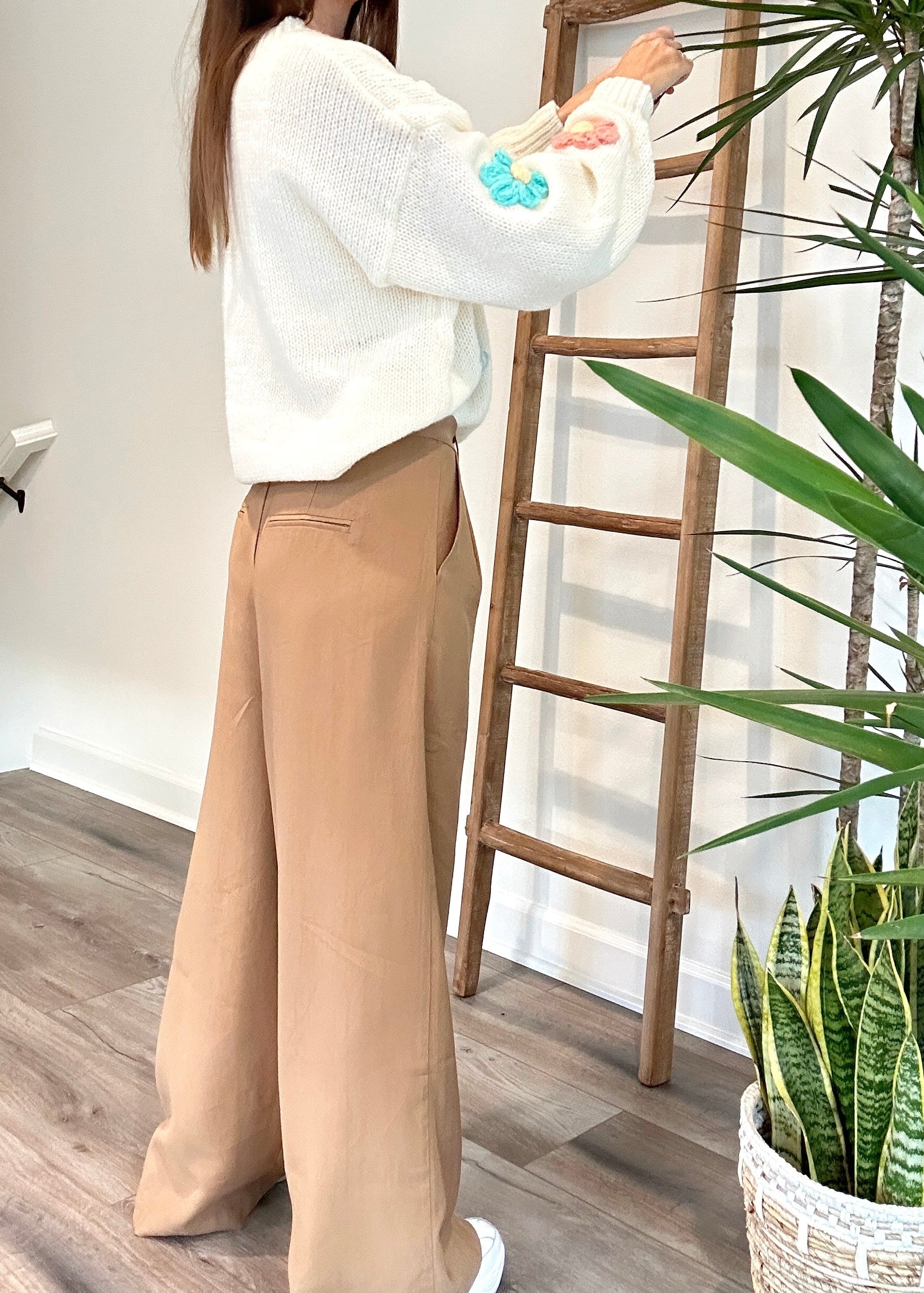 Zola Wide-Leg Pants - alldeserved.com