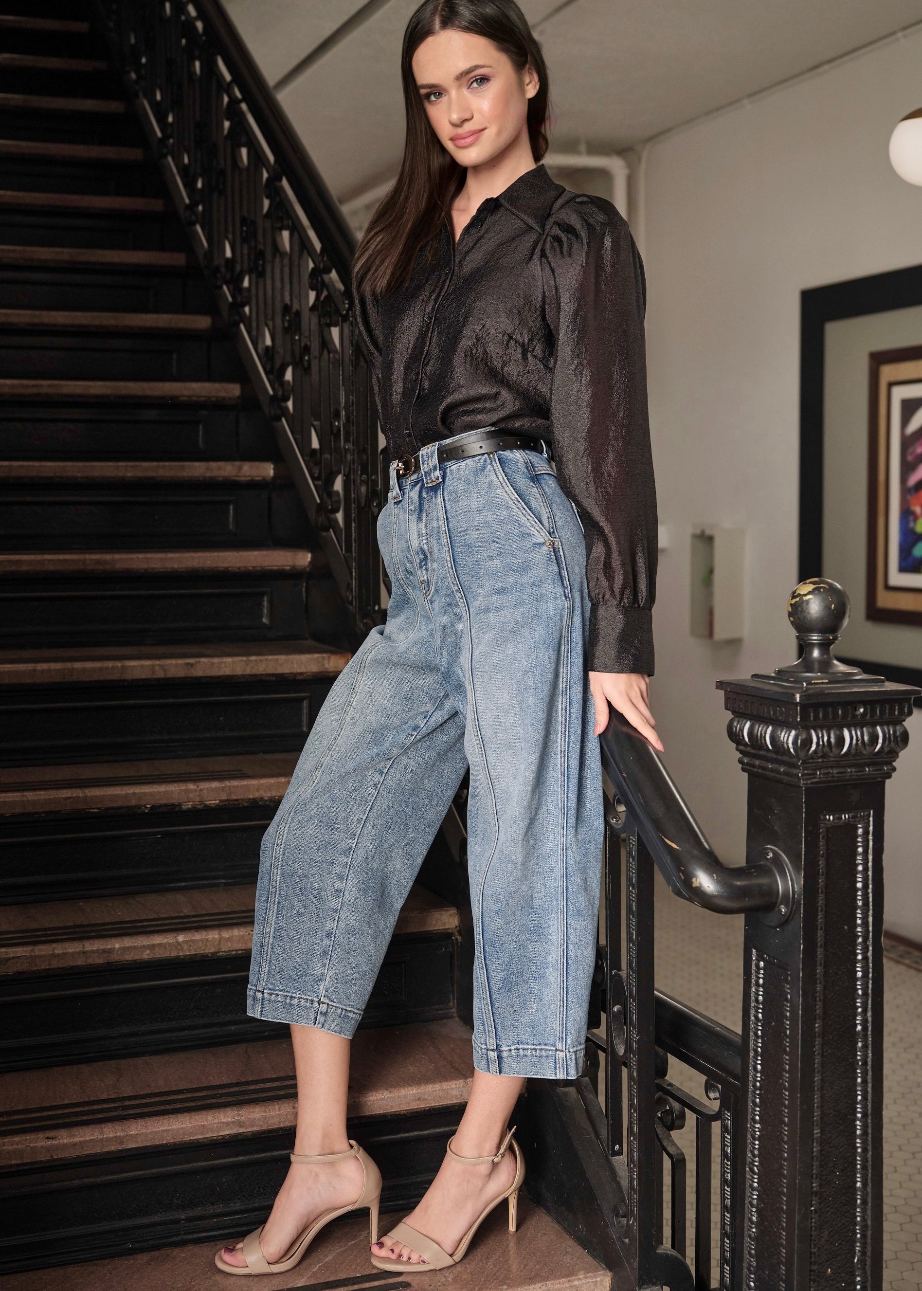 Tailor Cropped High-Rise Mom Jeans - alldeserved.com