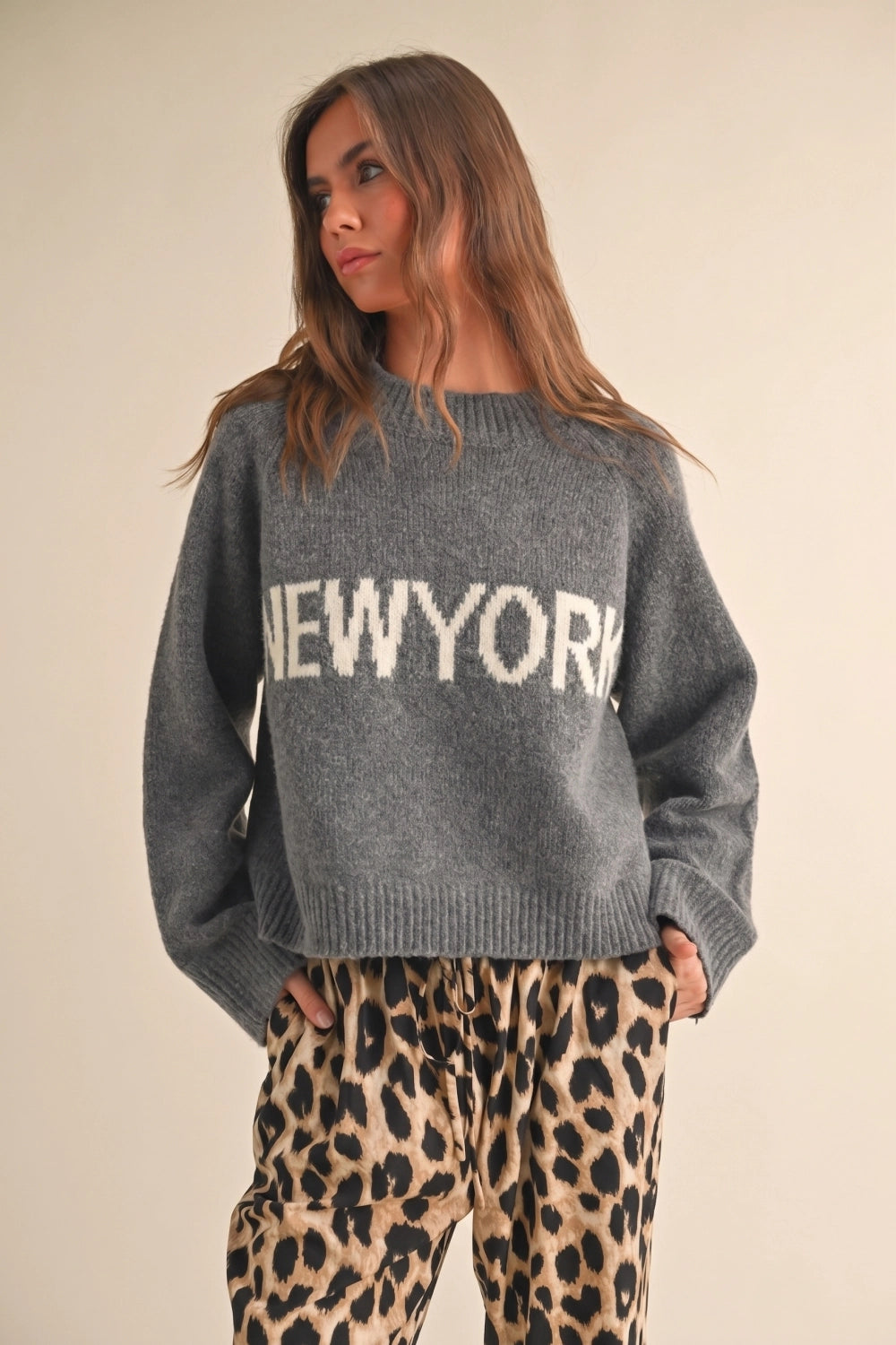 New York Graphic Sweater - Gray