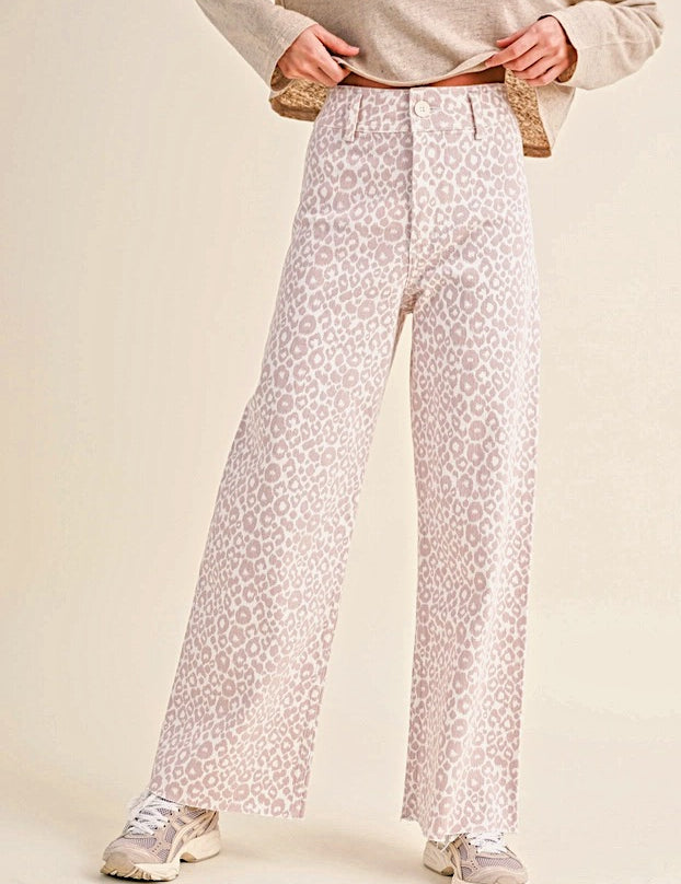Leopard Print Wide Leg Denim Pants - alldeserved.com