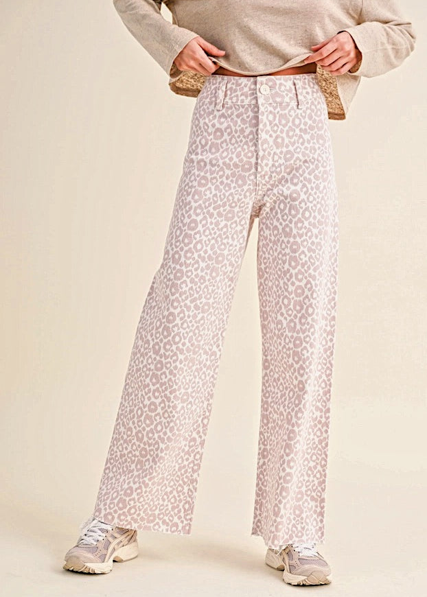 Leopard Print Wide Leg Denim Pants - alldeserved.com